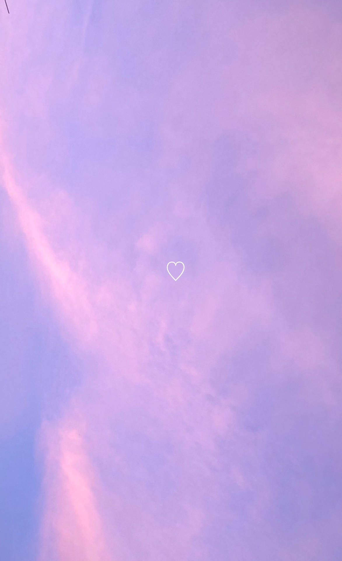 Light Purple Aesthetic Heart And Clouds Background