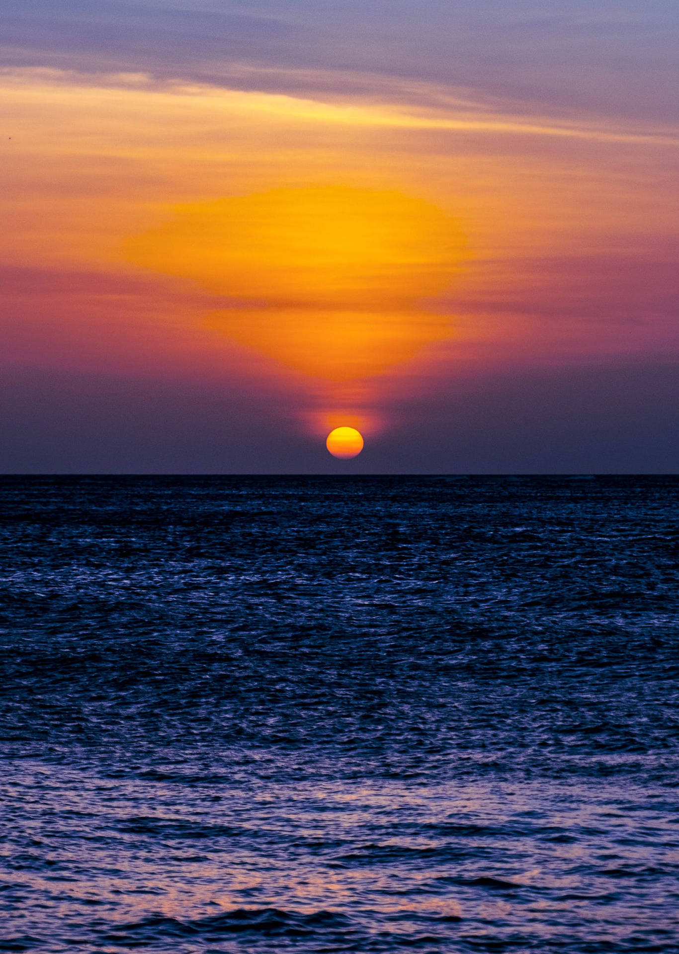 Light Purple Aesthetic Sunset Background