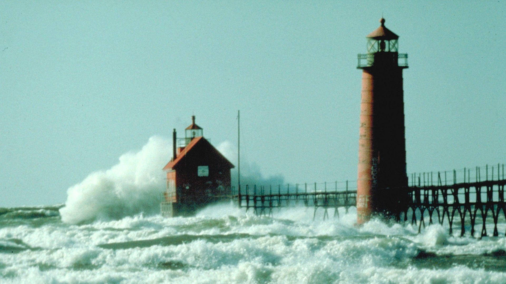 Lighthouse Dockside