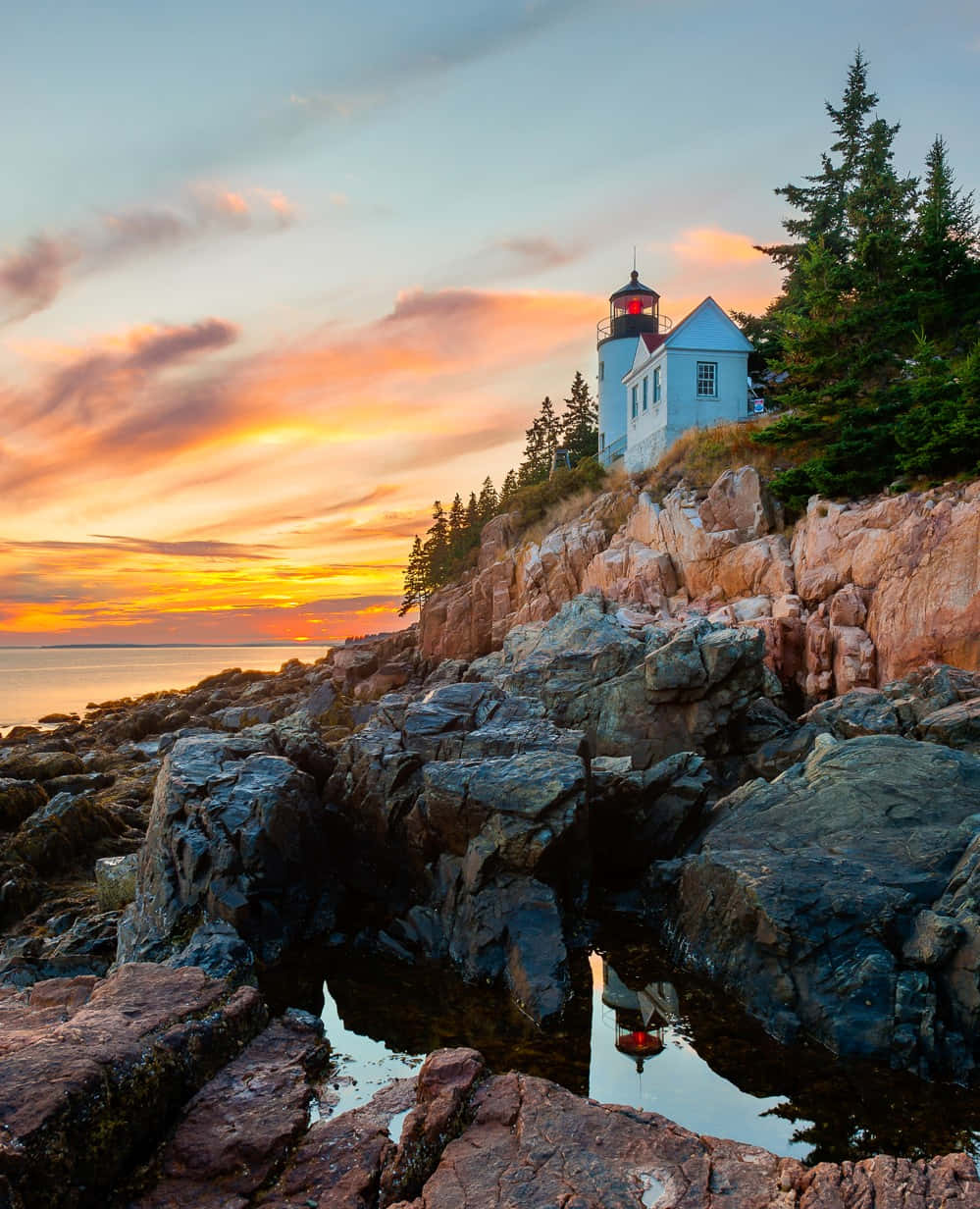 Lighthouse Scenery New England Summer Background