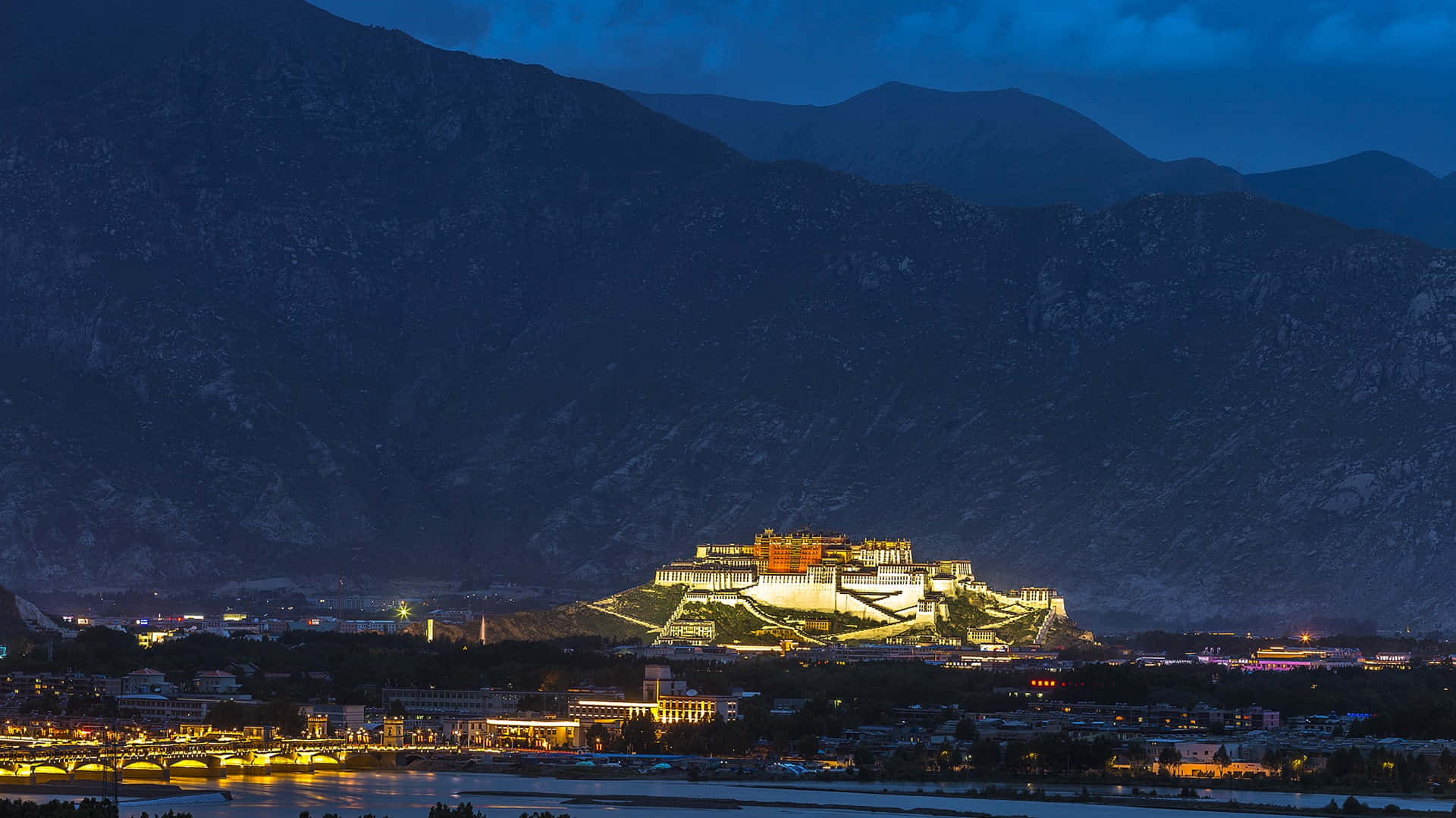 Lights At Night In Potala Palace In Lhasa