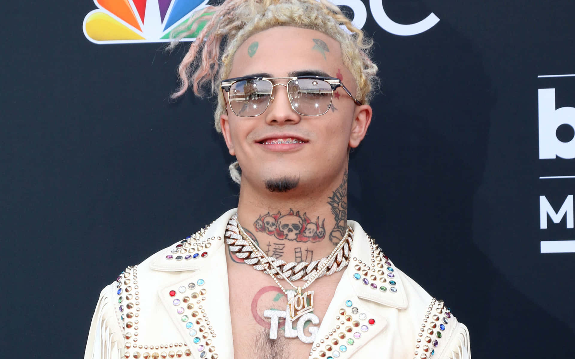 Lil Pump Rocking His Signature Pink Hair Background