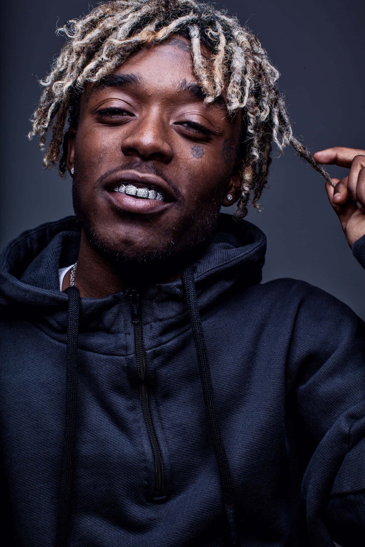 Lil Uzi Album Holding Hair Background