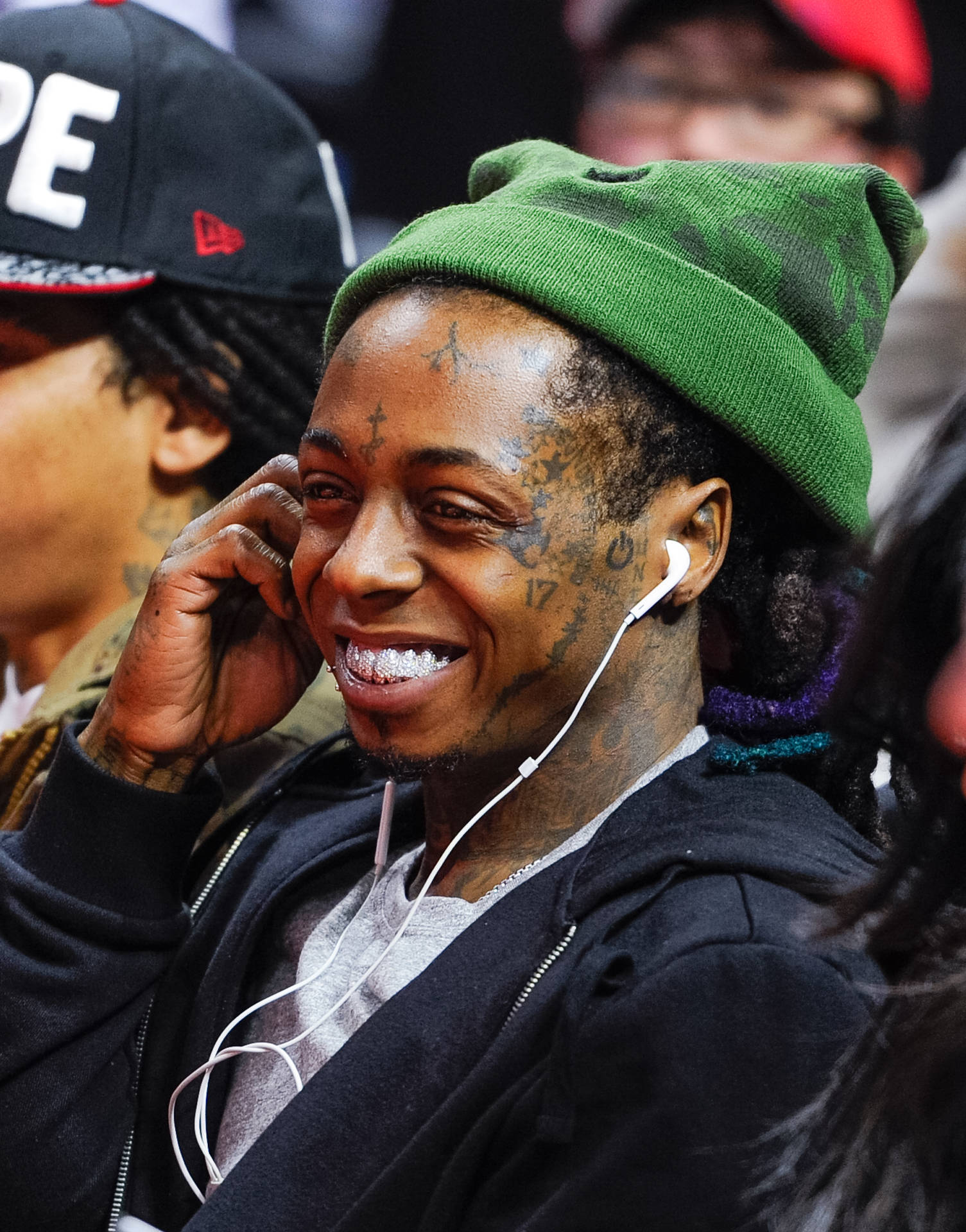 Lil Wayne Huge Smile Background