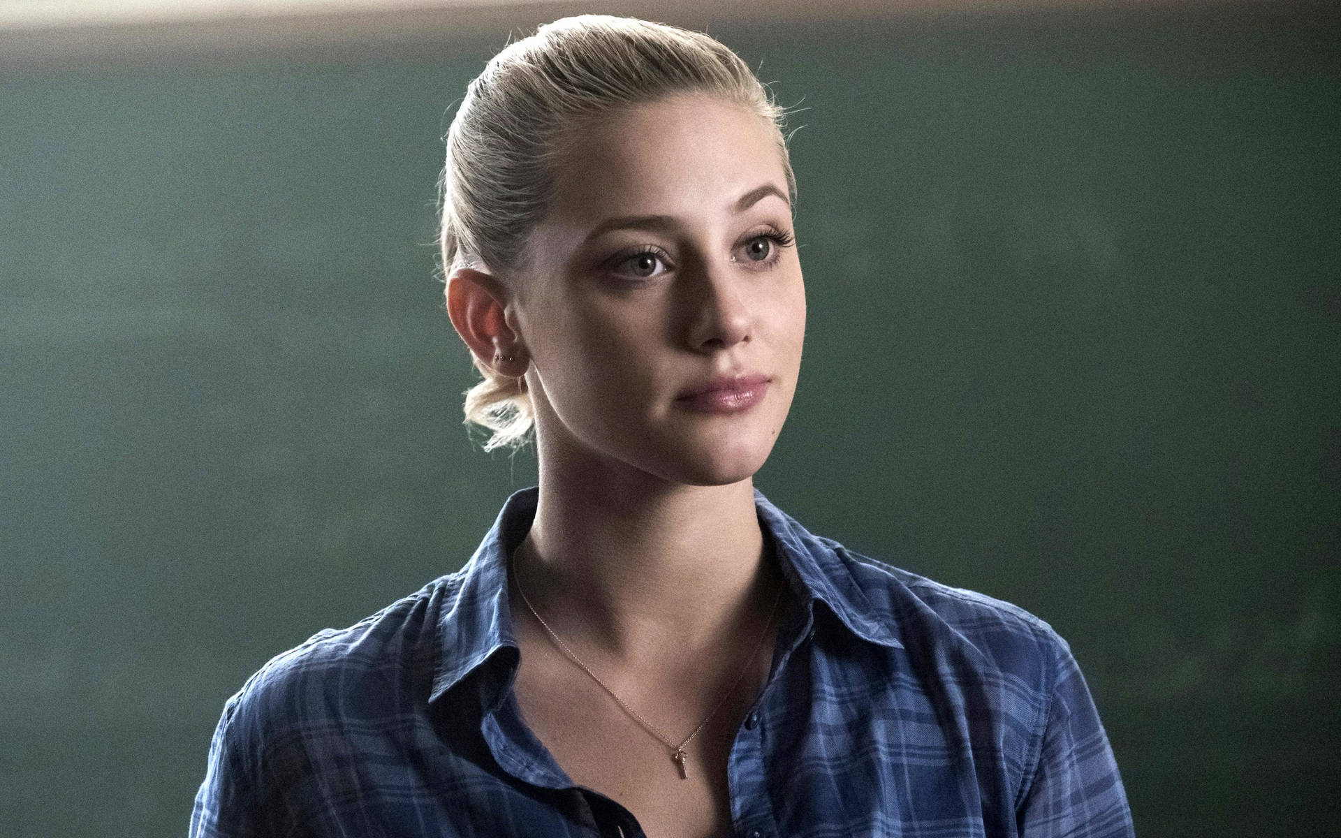 Lili Reinhart Blue Checkered Polo Background