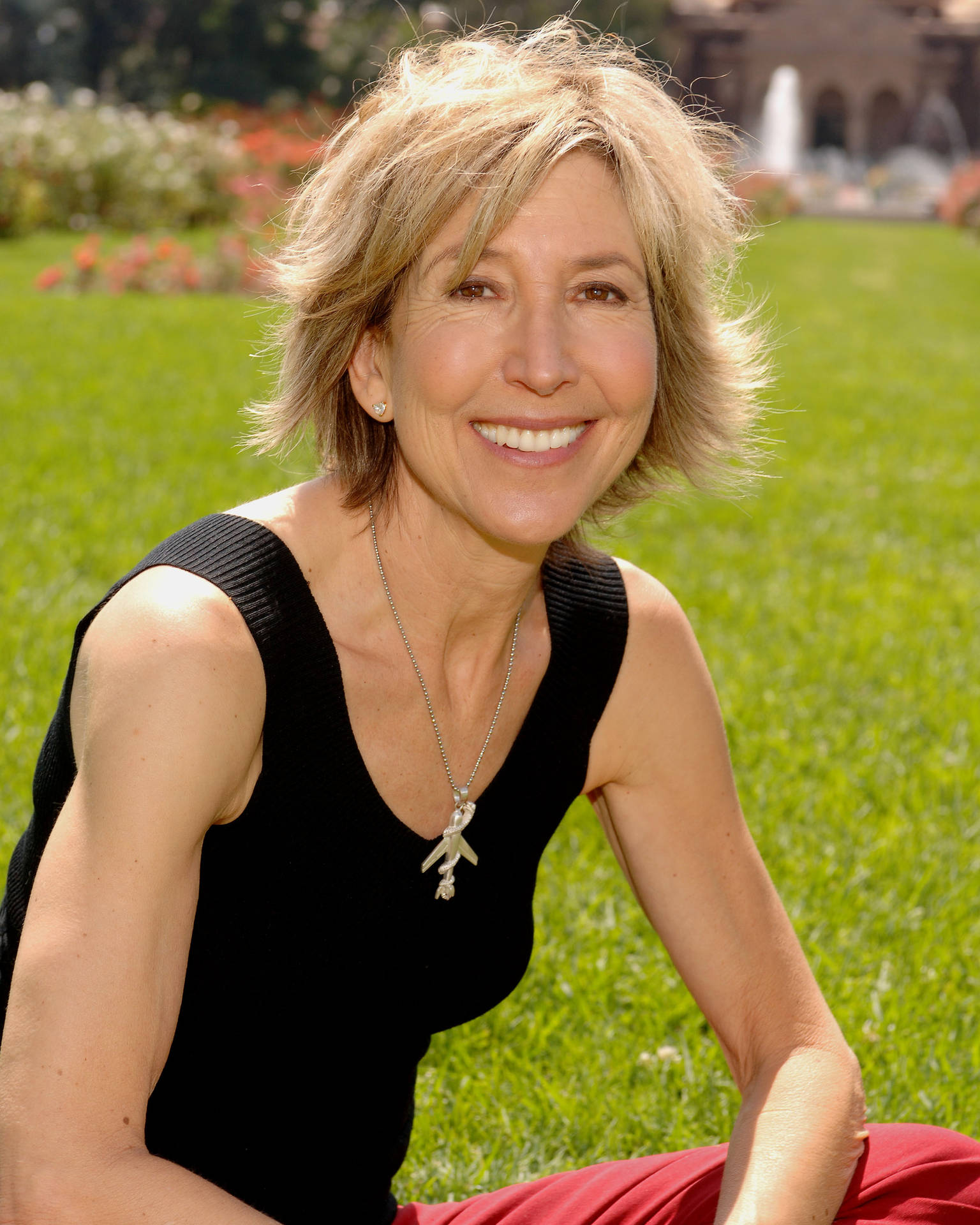 Lin Shaye Fit Figure