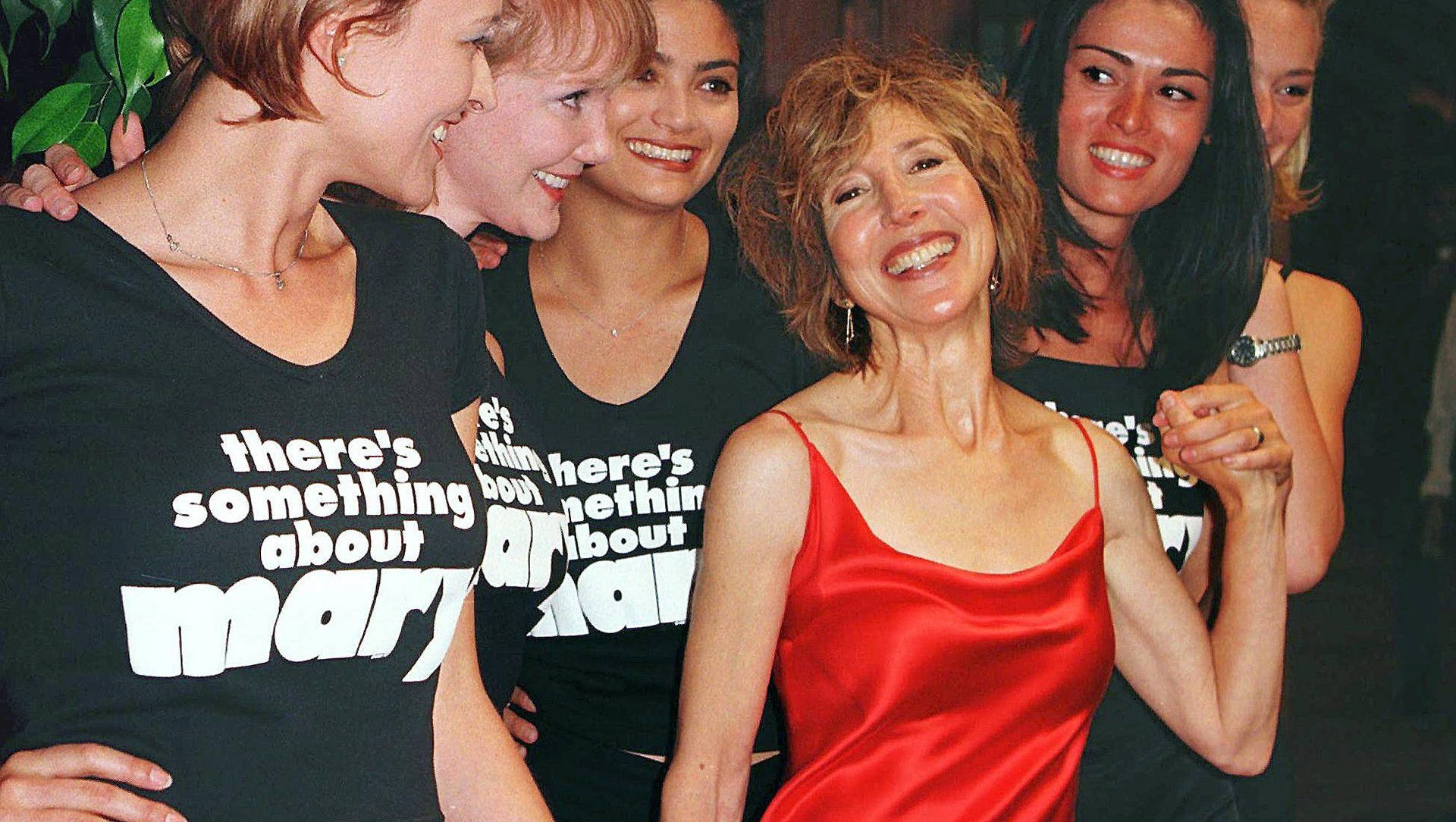 Lin Shaye In Red Dress Background