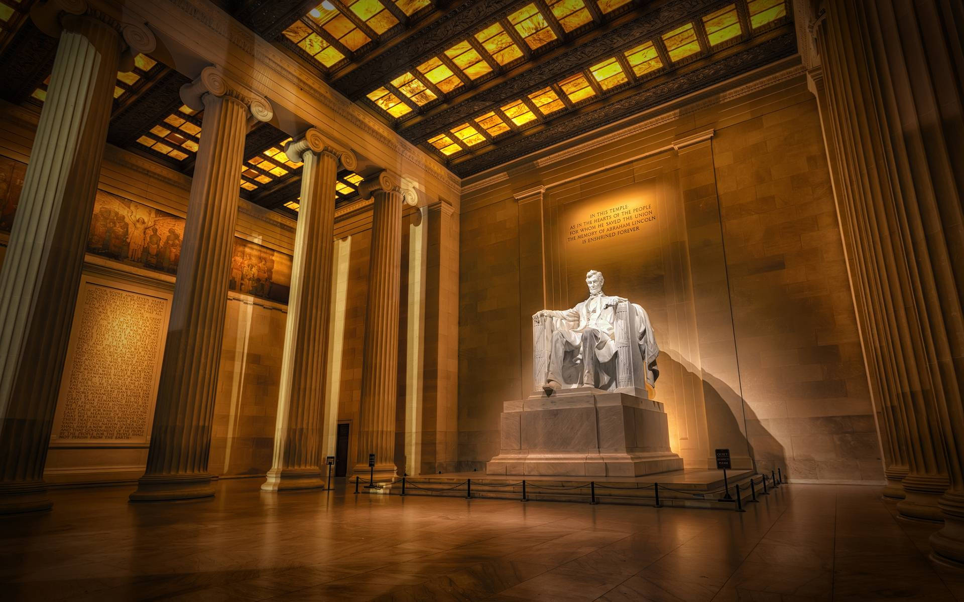 Lincoln Monument Golden Room Background