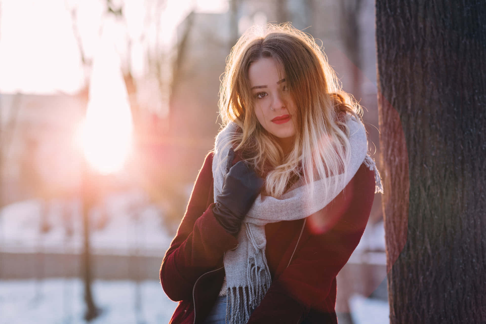 Linda Chica On A Snowy Day Background