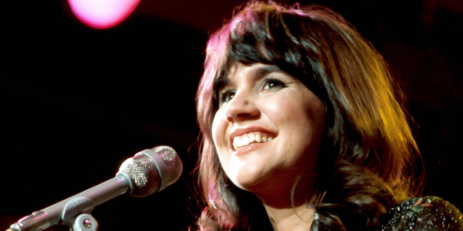 Linda Ronstadt Live Performance Background