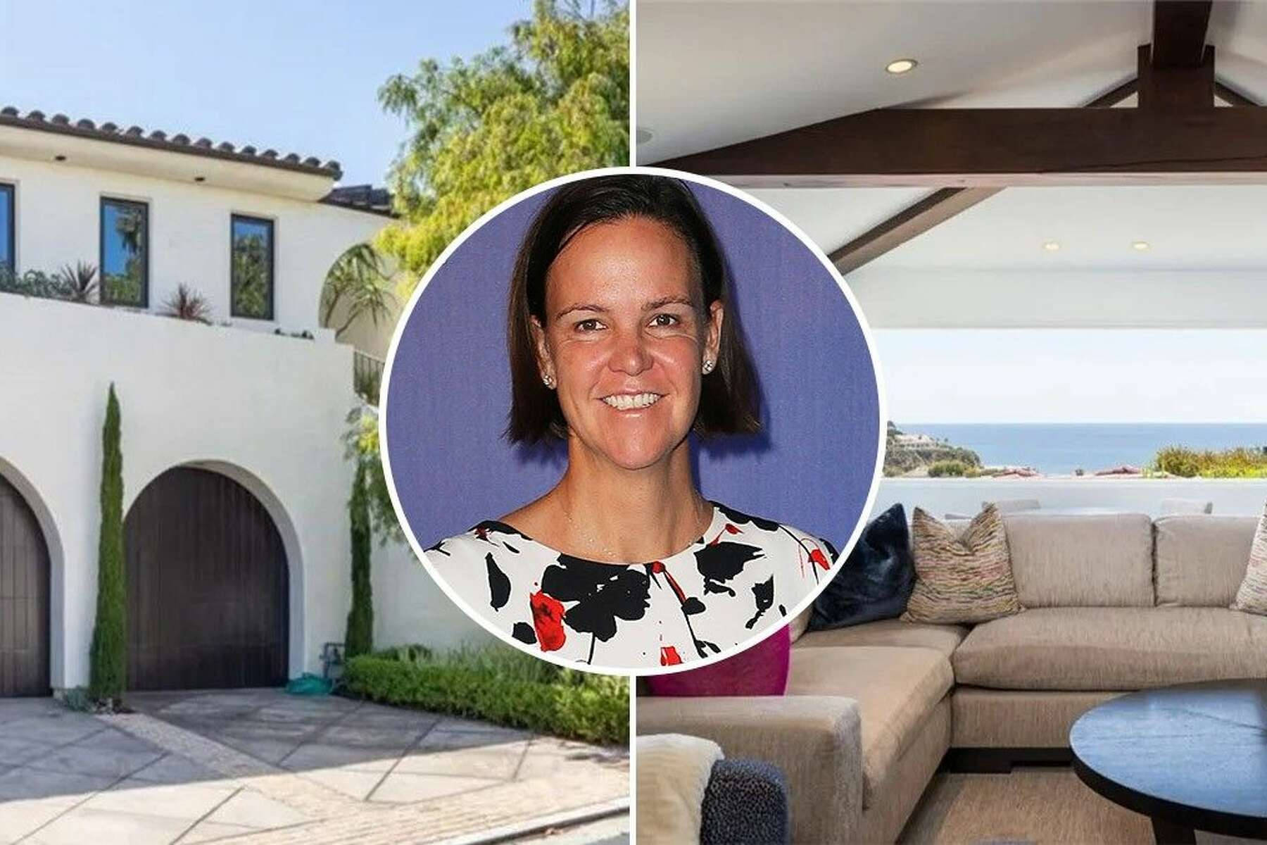 Lindsay Davenport Beach Home Background