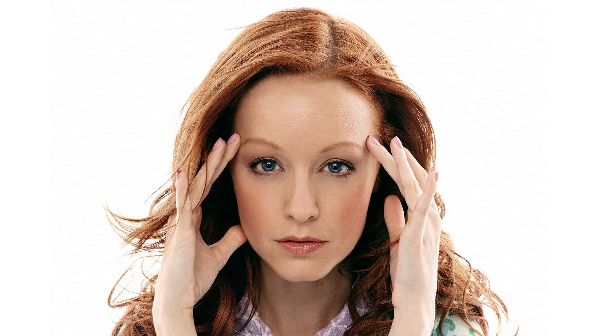 Lindy Booth Headshot Background