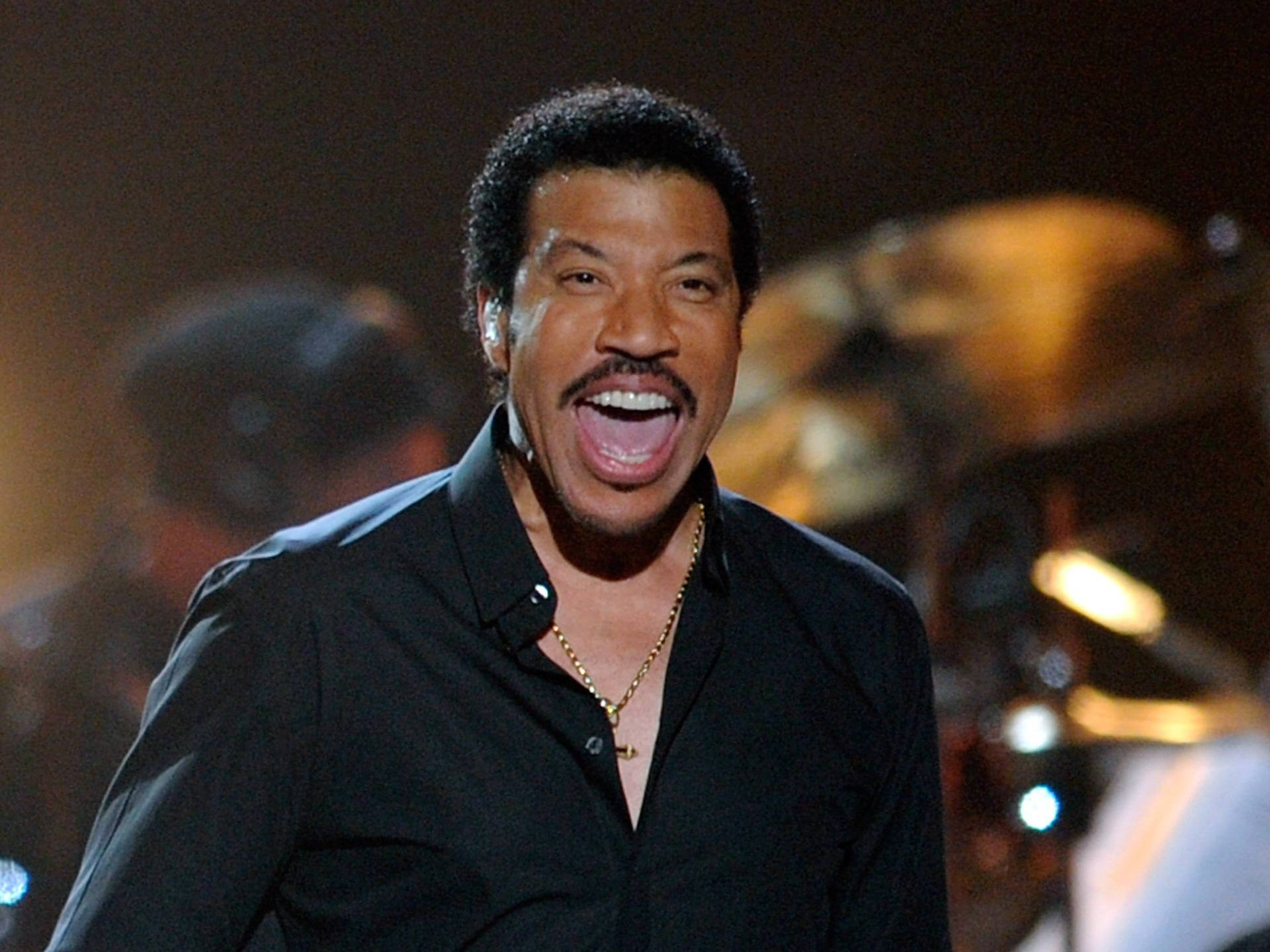 Lionel Richie Bet 2014 Performance Background