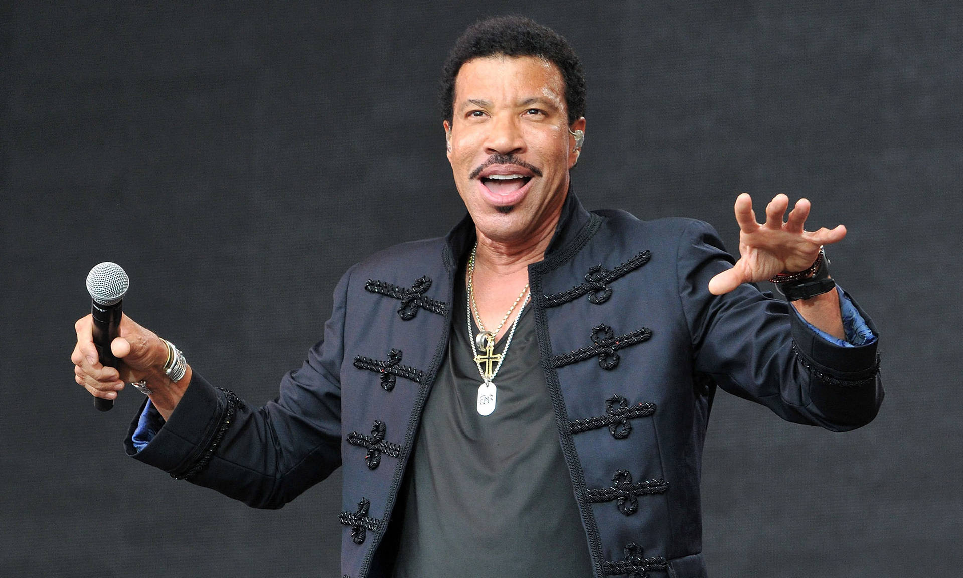 Lionel Richie Glastonbury Festival 2015