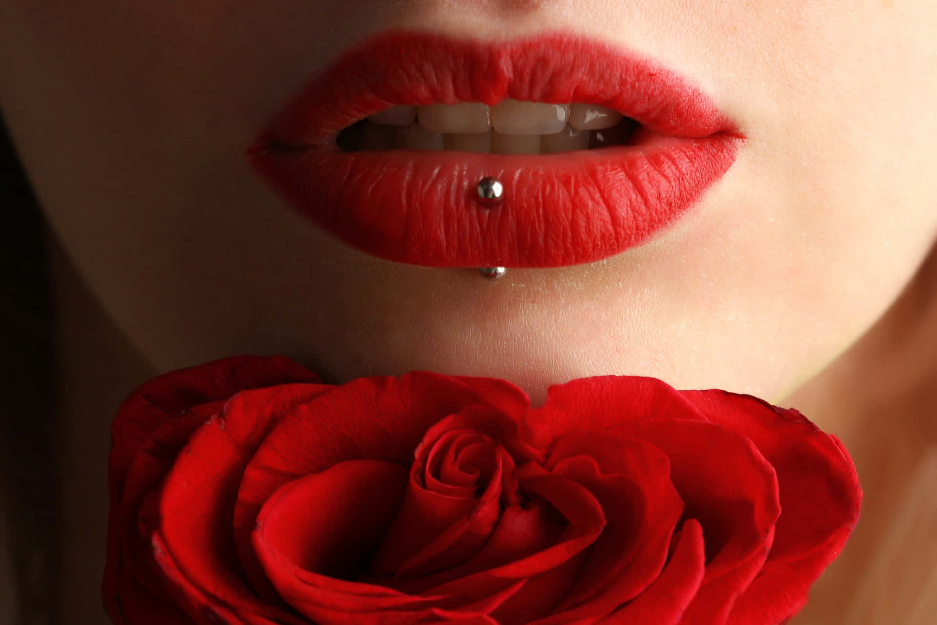 Lipstick Hacks Piercing Date Night Background