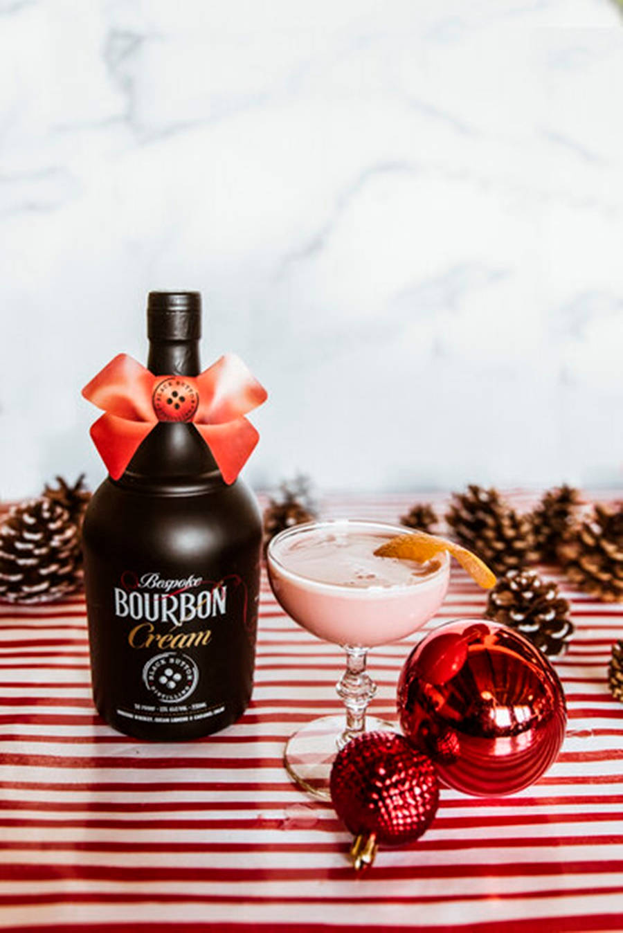 Liqueur Divine Black Button Distilling