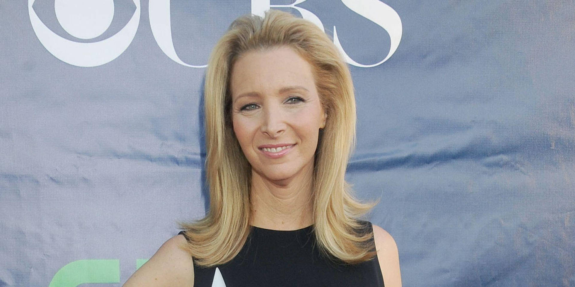 Lisa Kudrow Stylish Black Outfit