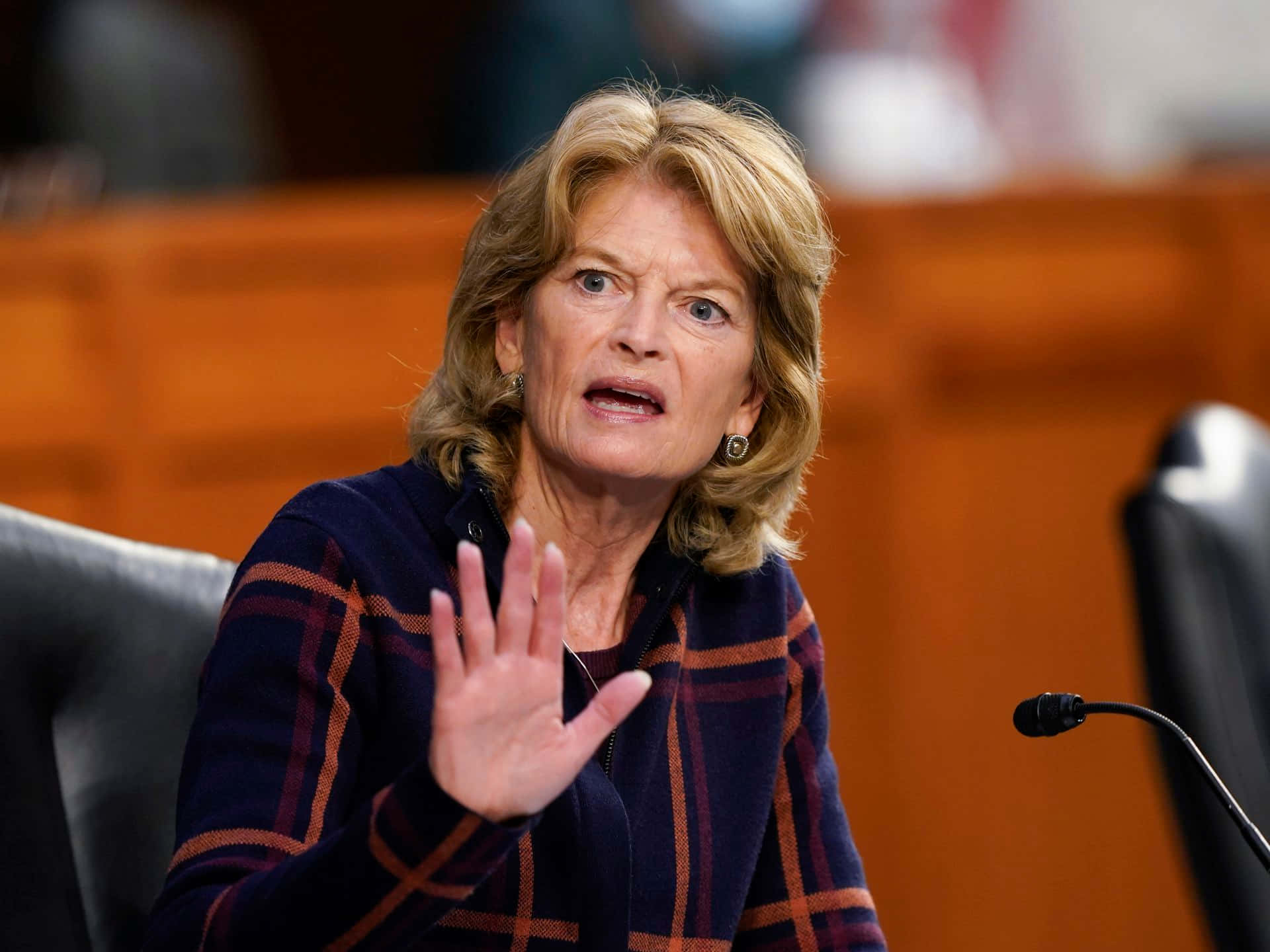 Lisa Murkowski Stop Hand Gesture