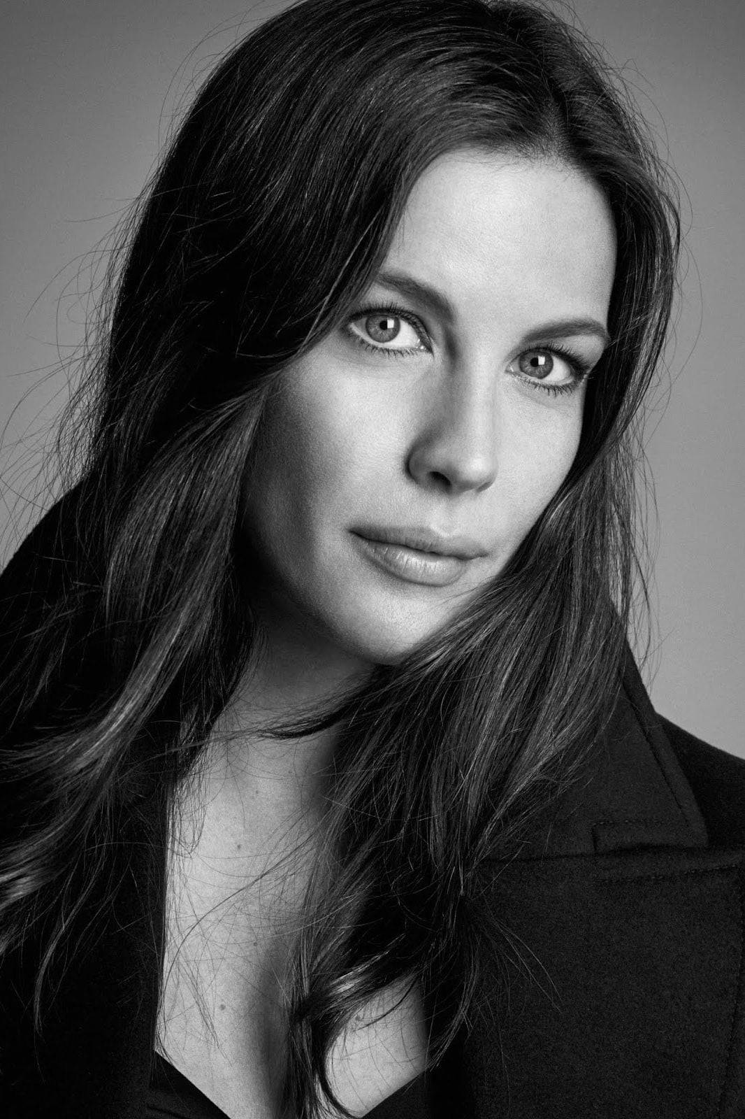 Liv Tyler Black & White Portrait Background