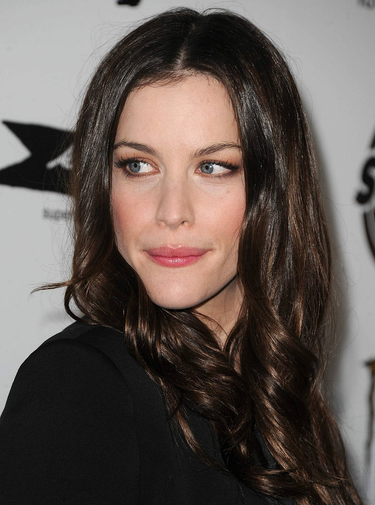 Liv Tyler Celebrity Model Background