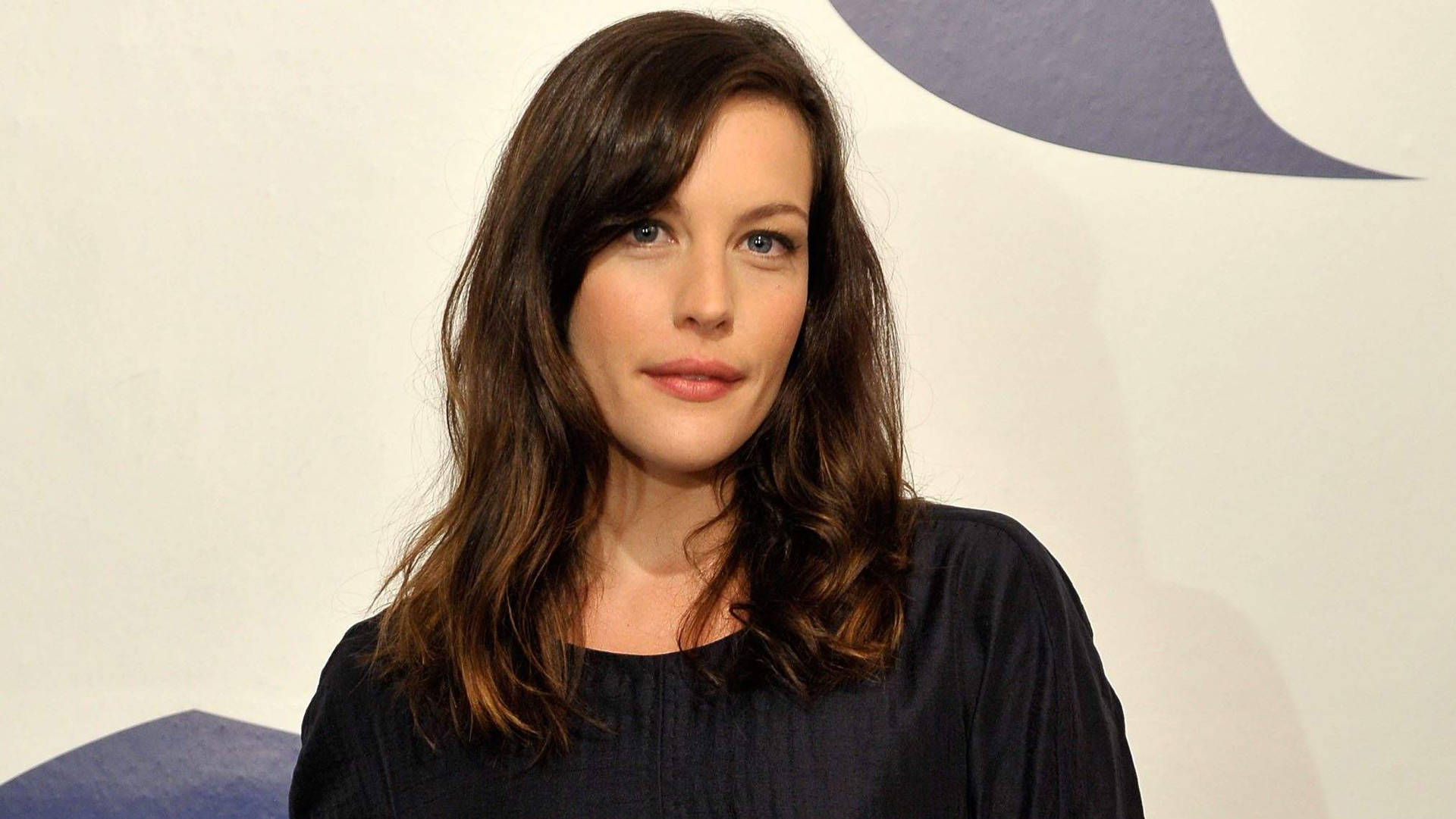 Liv Tyler, In Casual Style - The Epitome Of Natural Beauty Background