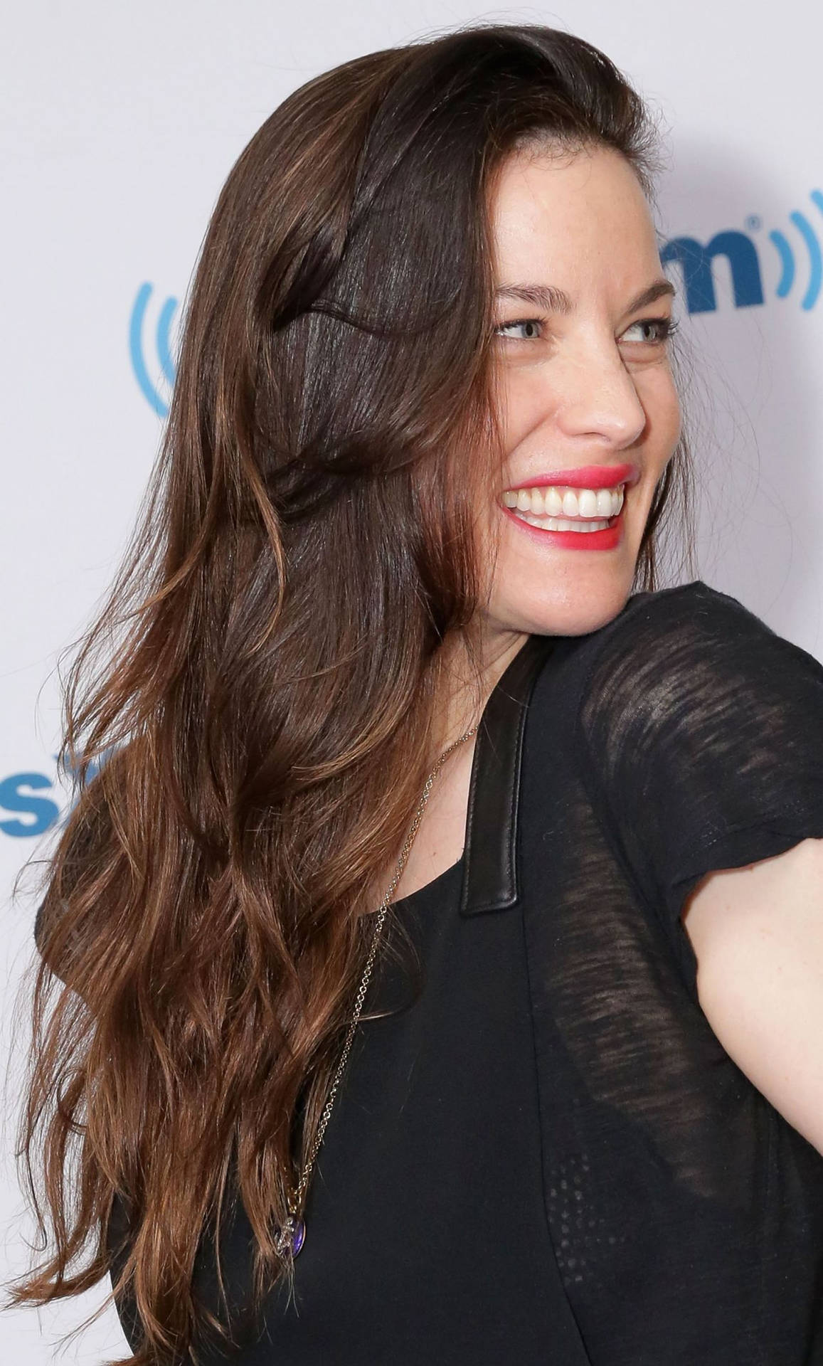 Liv Tyler Killer Smile Background