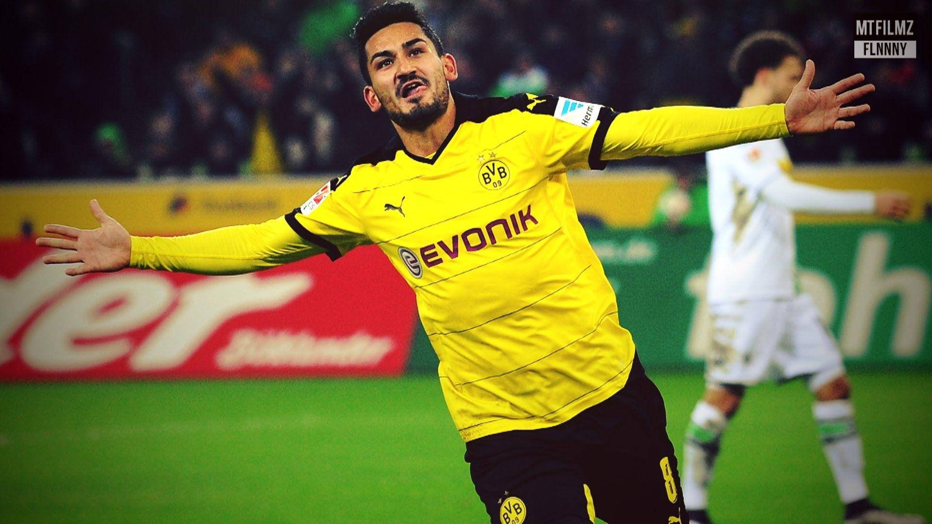 Lkay Gundogan Running With Open Arms Background