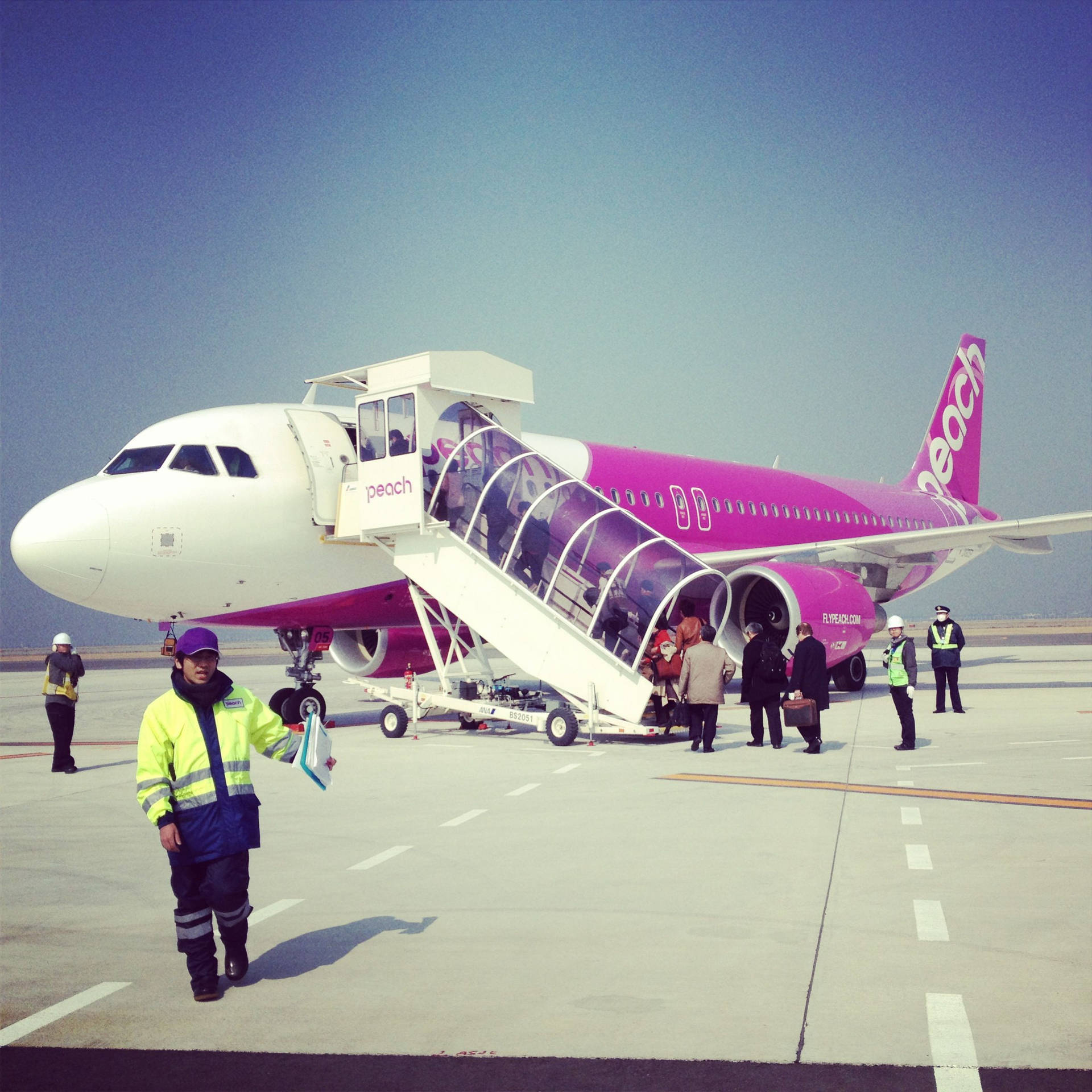 Loading Of Peach Aviation Plane