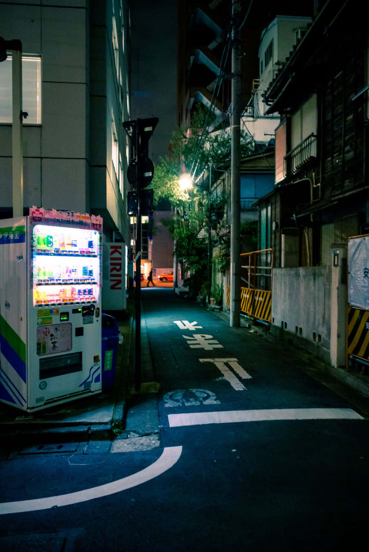Local Narrow Street In Japan Background