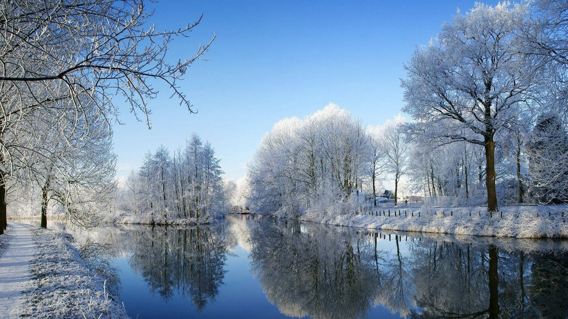 Loisach River Winter Desktop Background