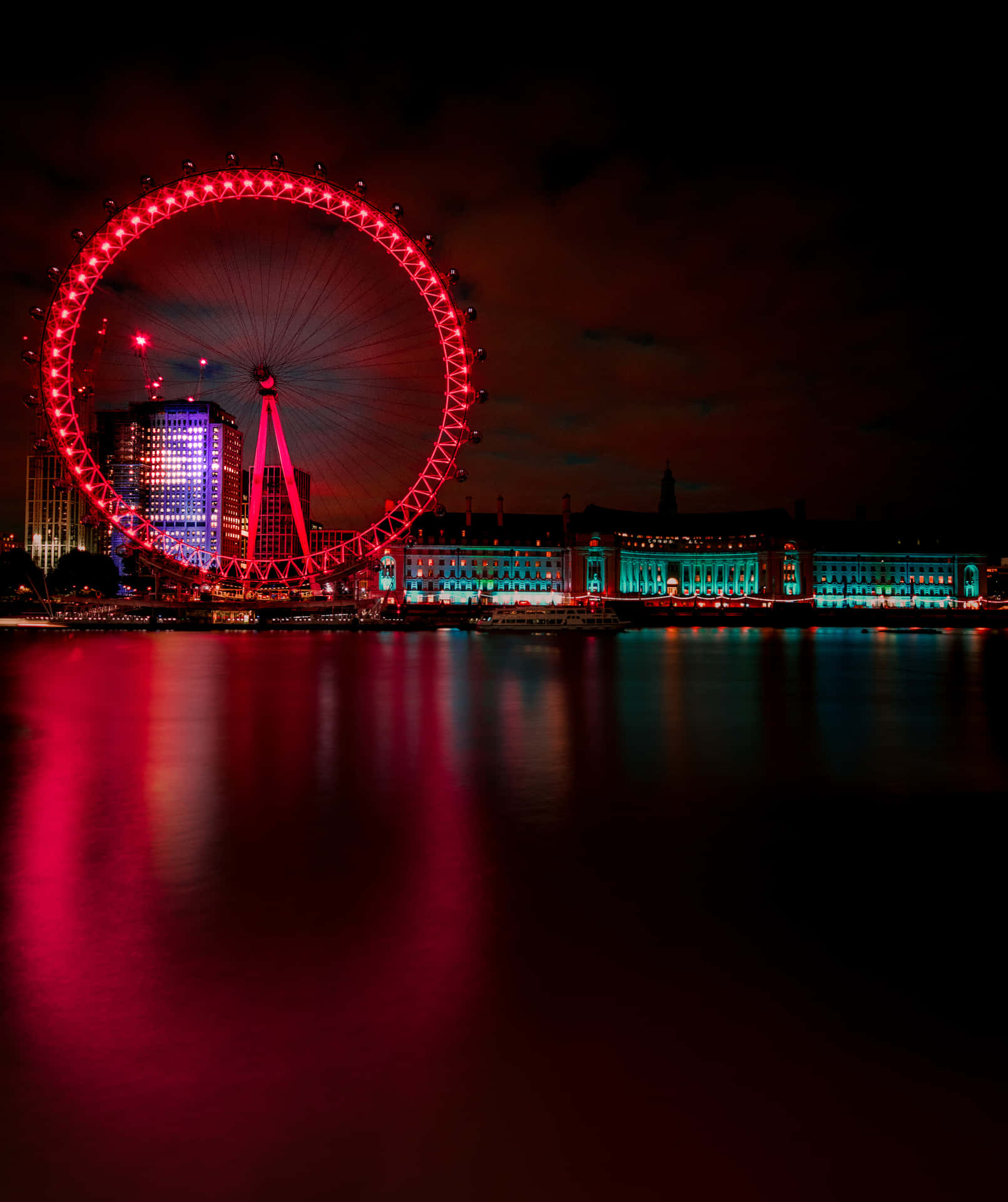 London Eye Ferris Wheel With Red Lights