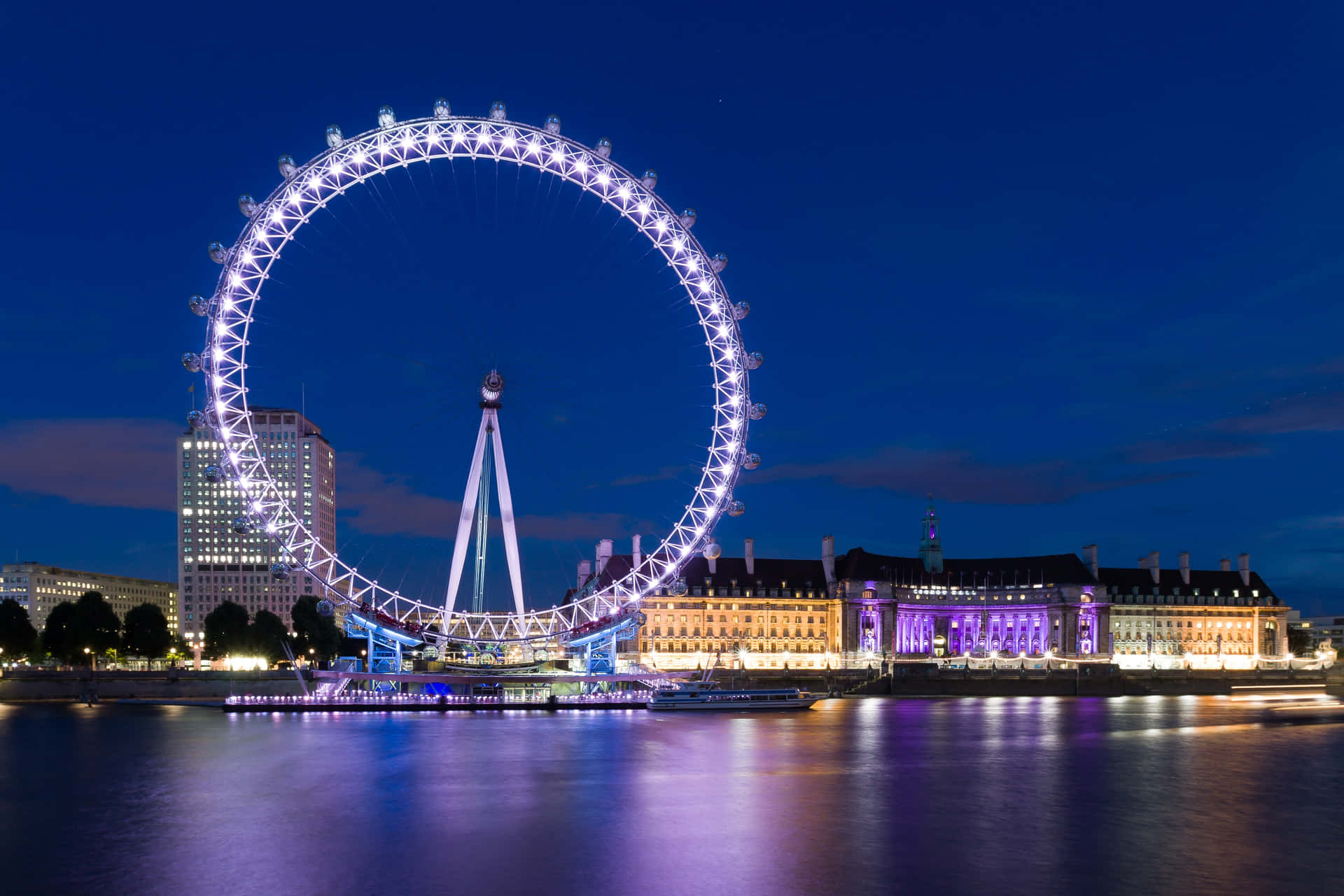 London Eye Gleaming At Night