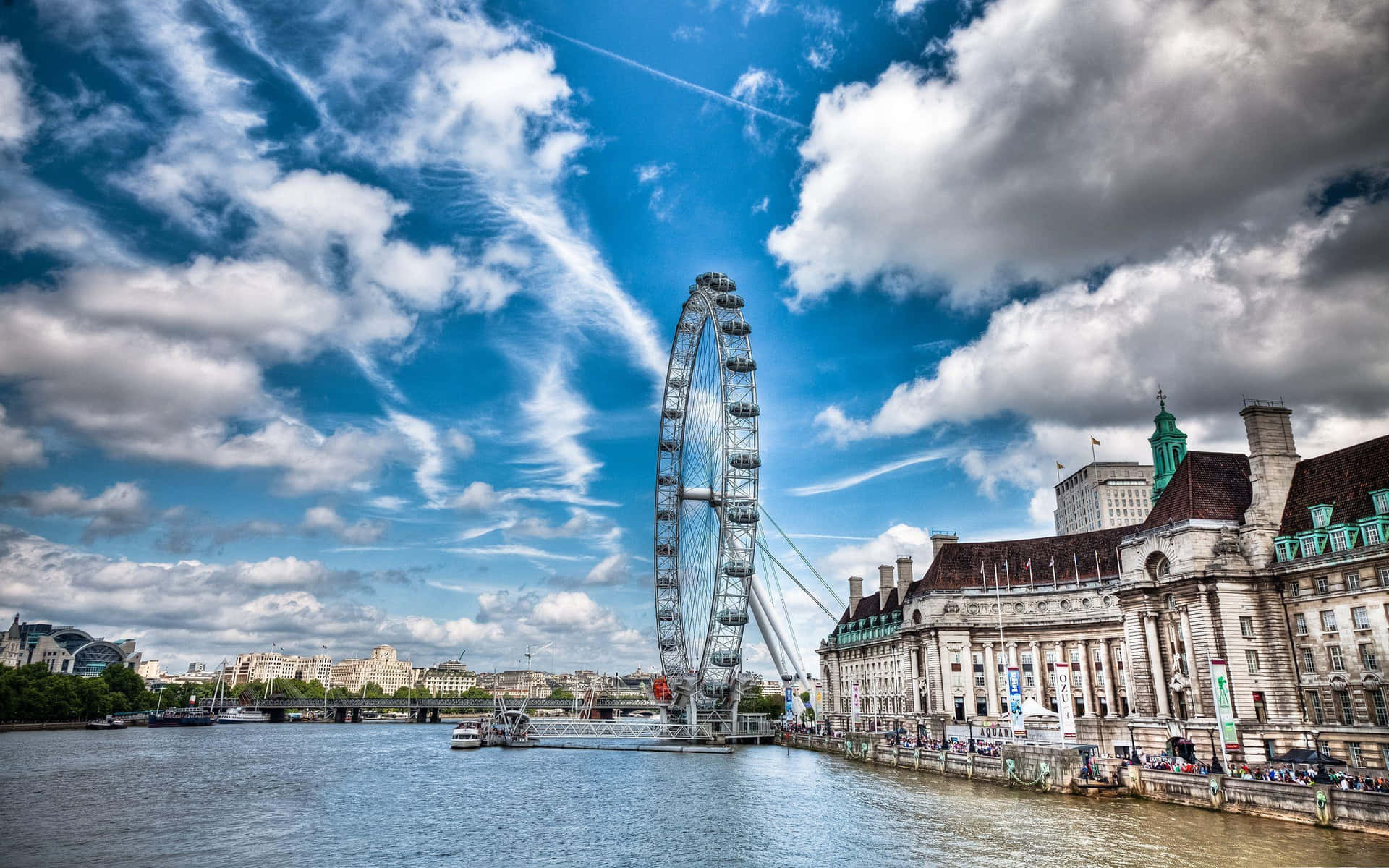 London Eye Under The Cloudy Sky