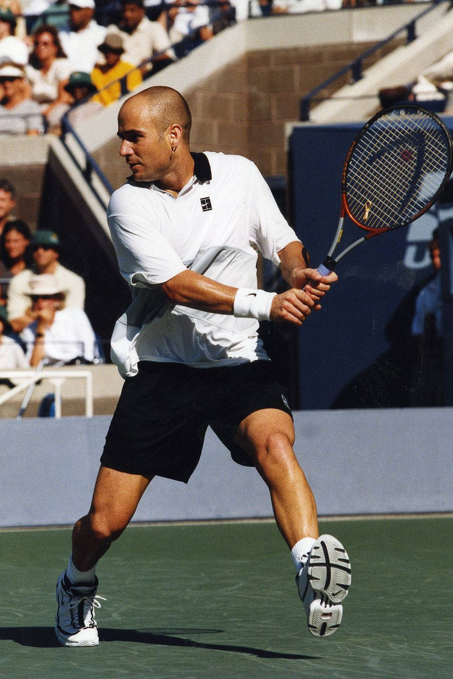 Long Strides Of Andre Agassi Background