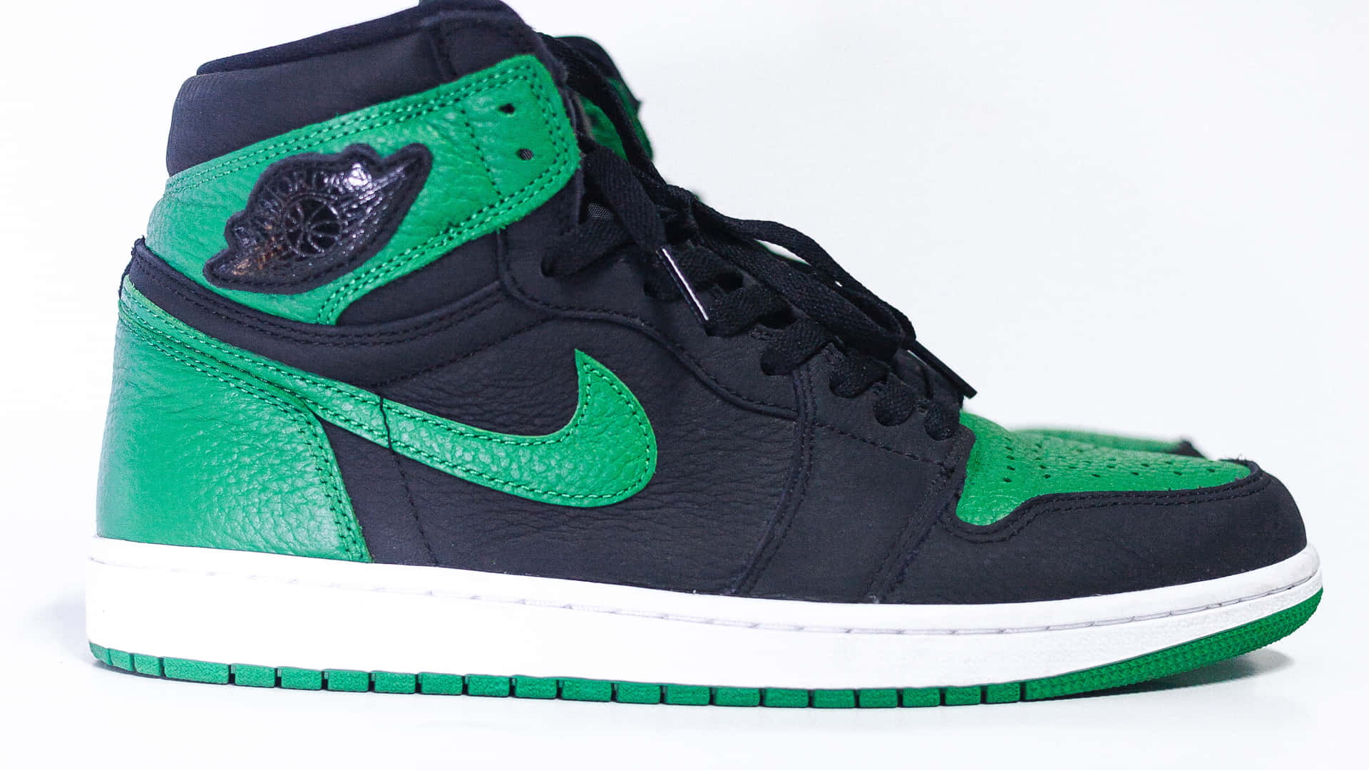 Look Sharp With A New Pair Of Jordan Shoes. Background