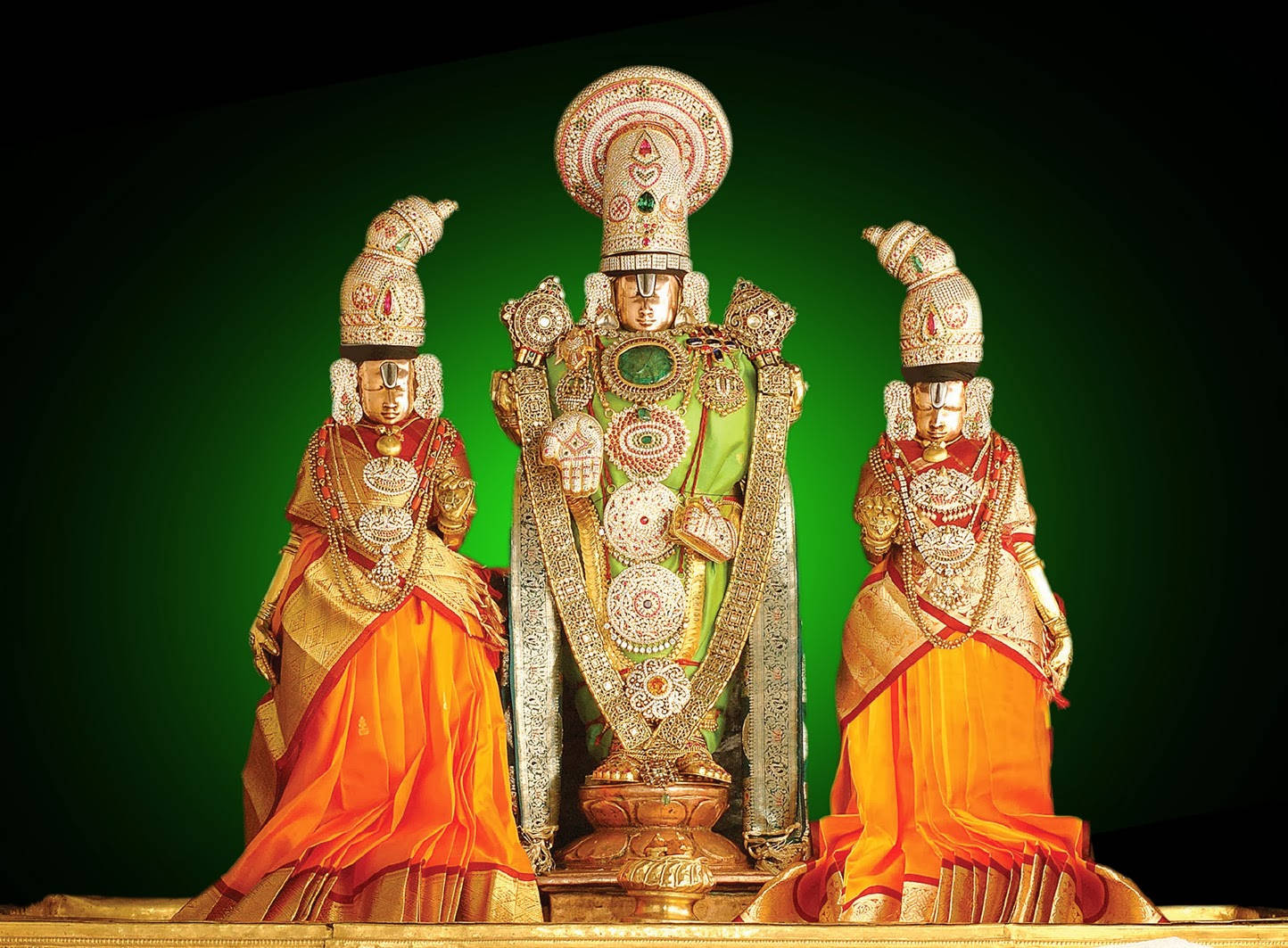 Lord Venkateswara With Two Statues Background