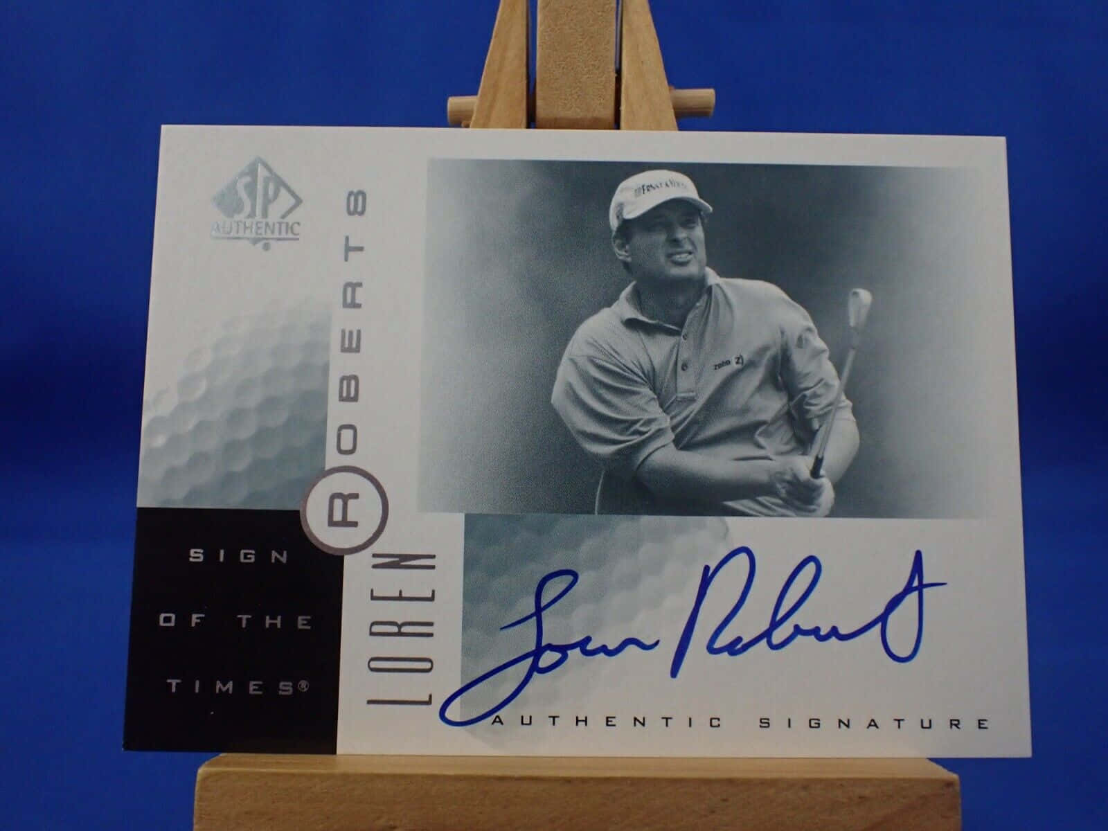 Loren Roberts' Autograph Displayed On An Easel