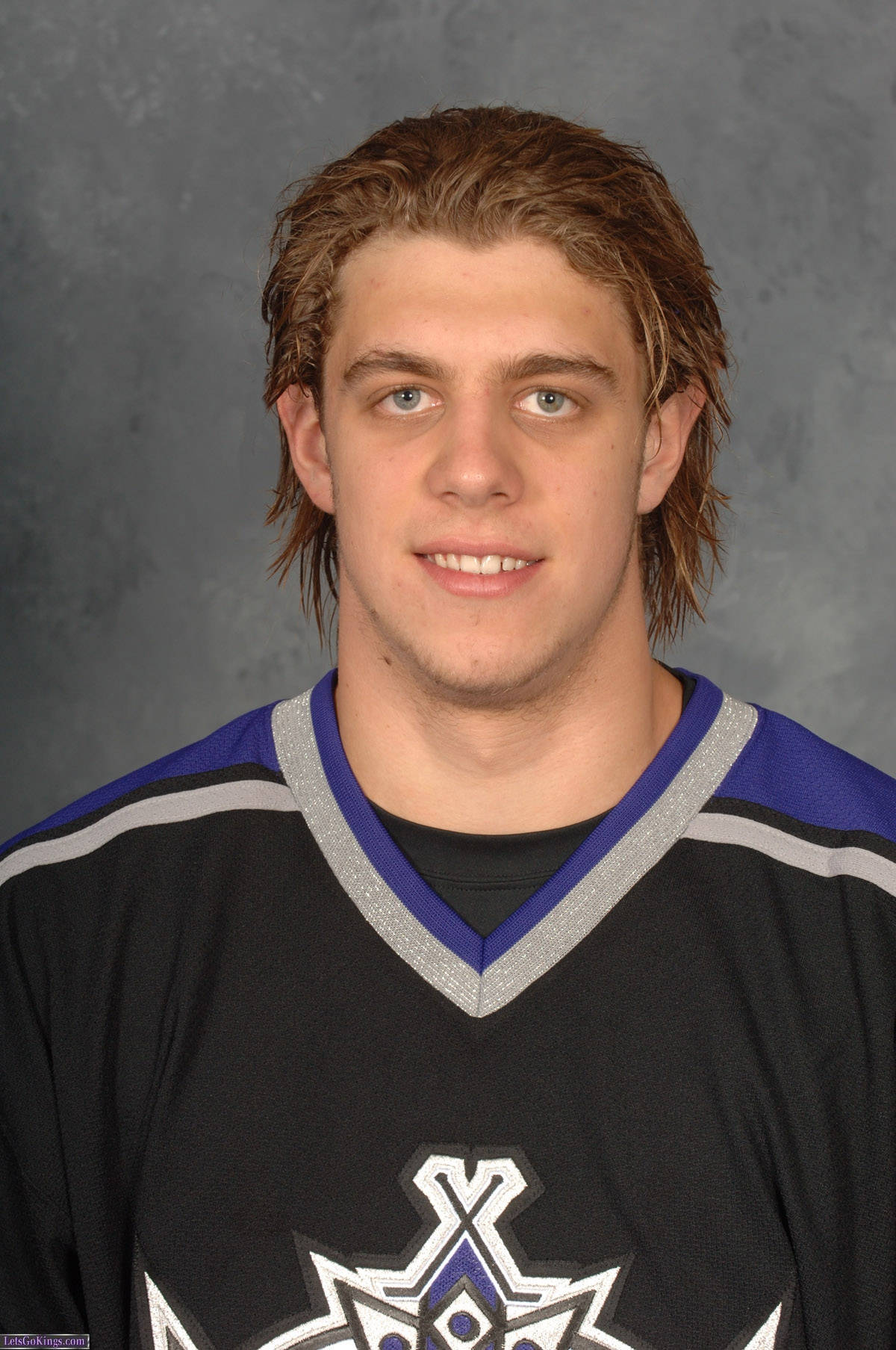 Los Angeles Kings Anze Kopitar Portrait Shot Background