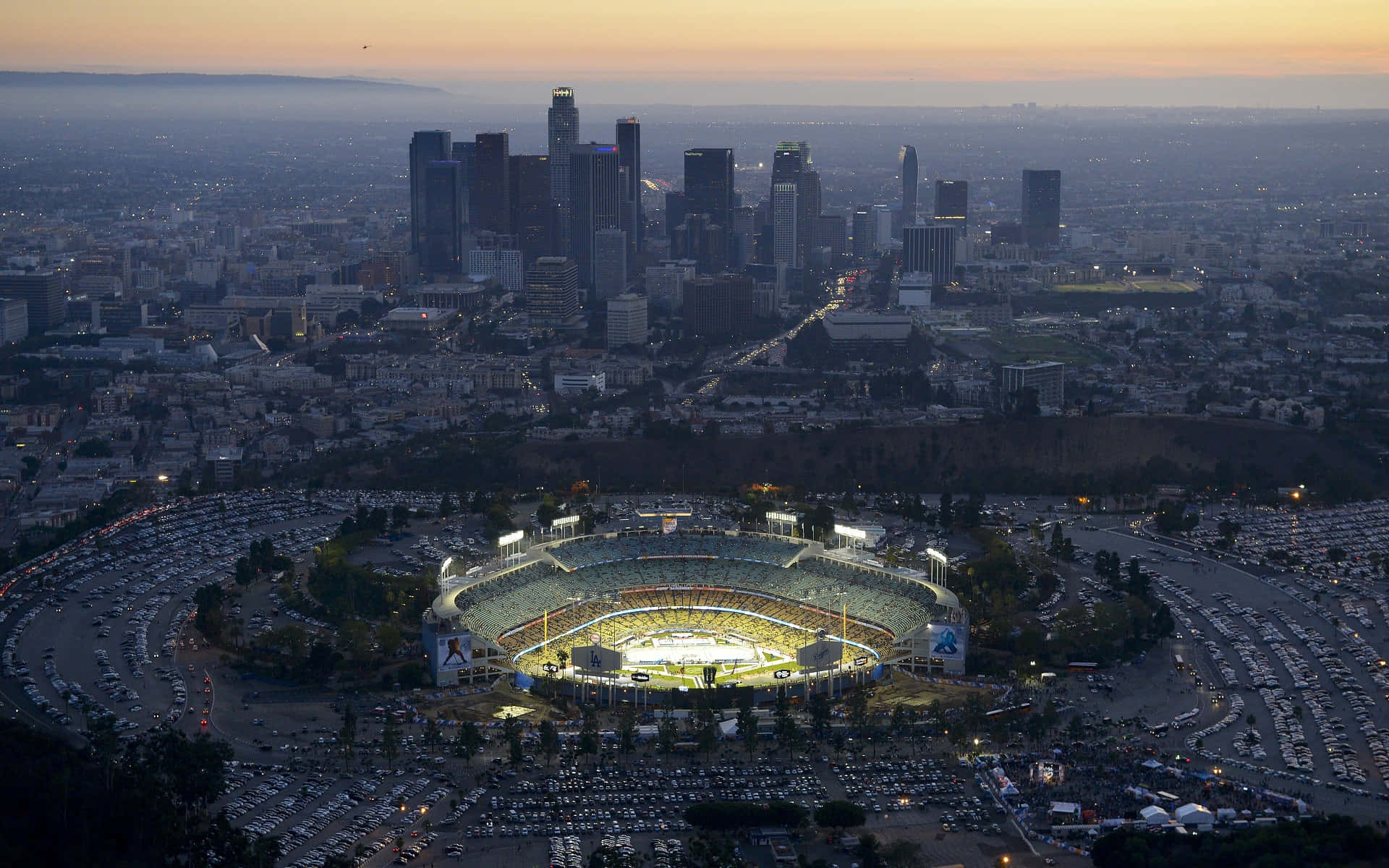 Los Angeles Sunrise Skyline Background