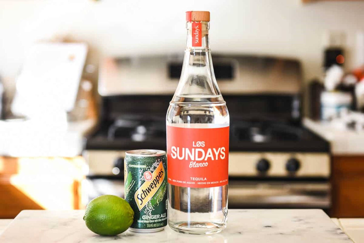 Los Sundays Tequila And Ginger Ale, A Celebration In A Glass. Background