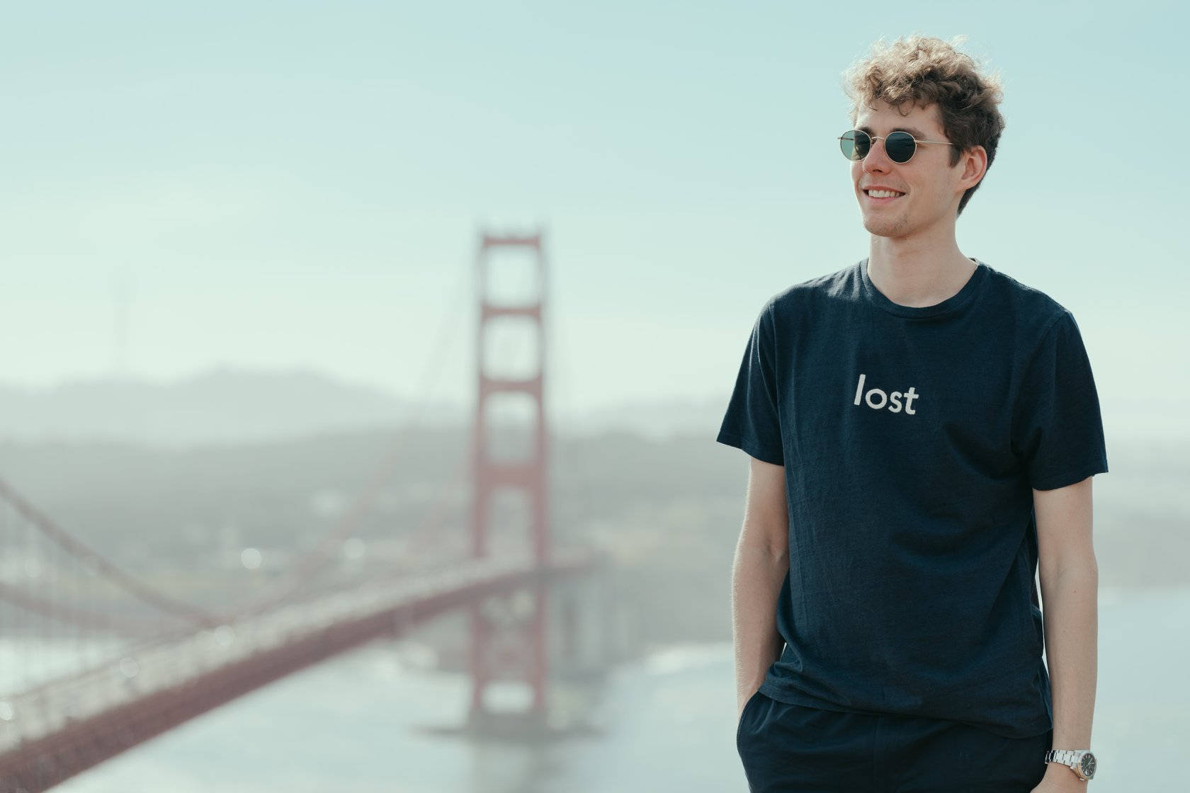 Lost Frequencies Performing At Golden Gate Bridge Background