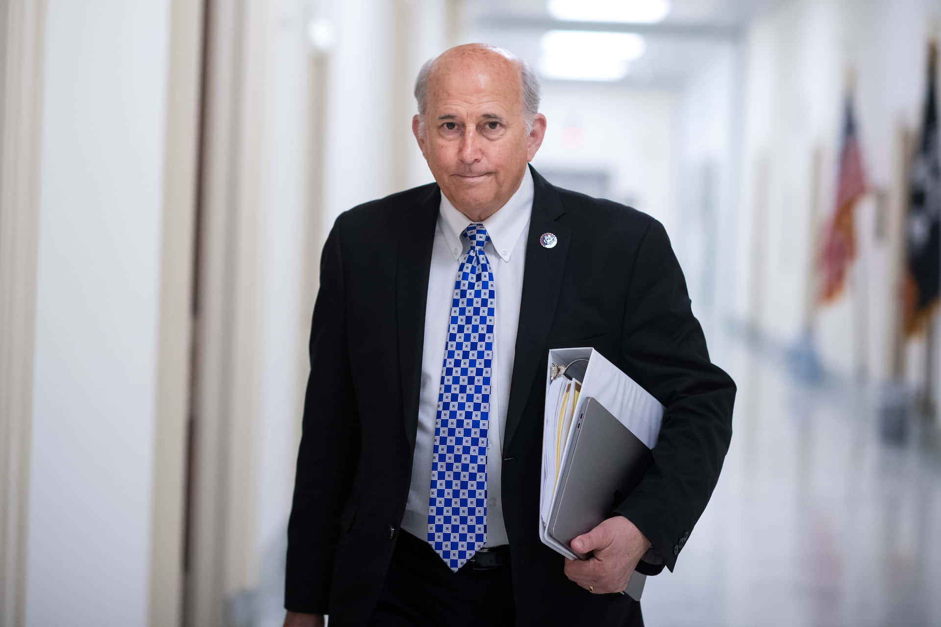 Louie Gohmert Carrying Ring File Organizer Background