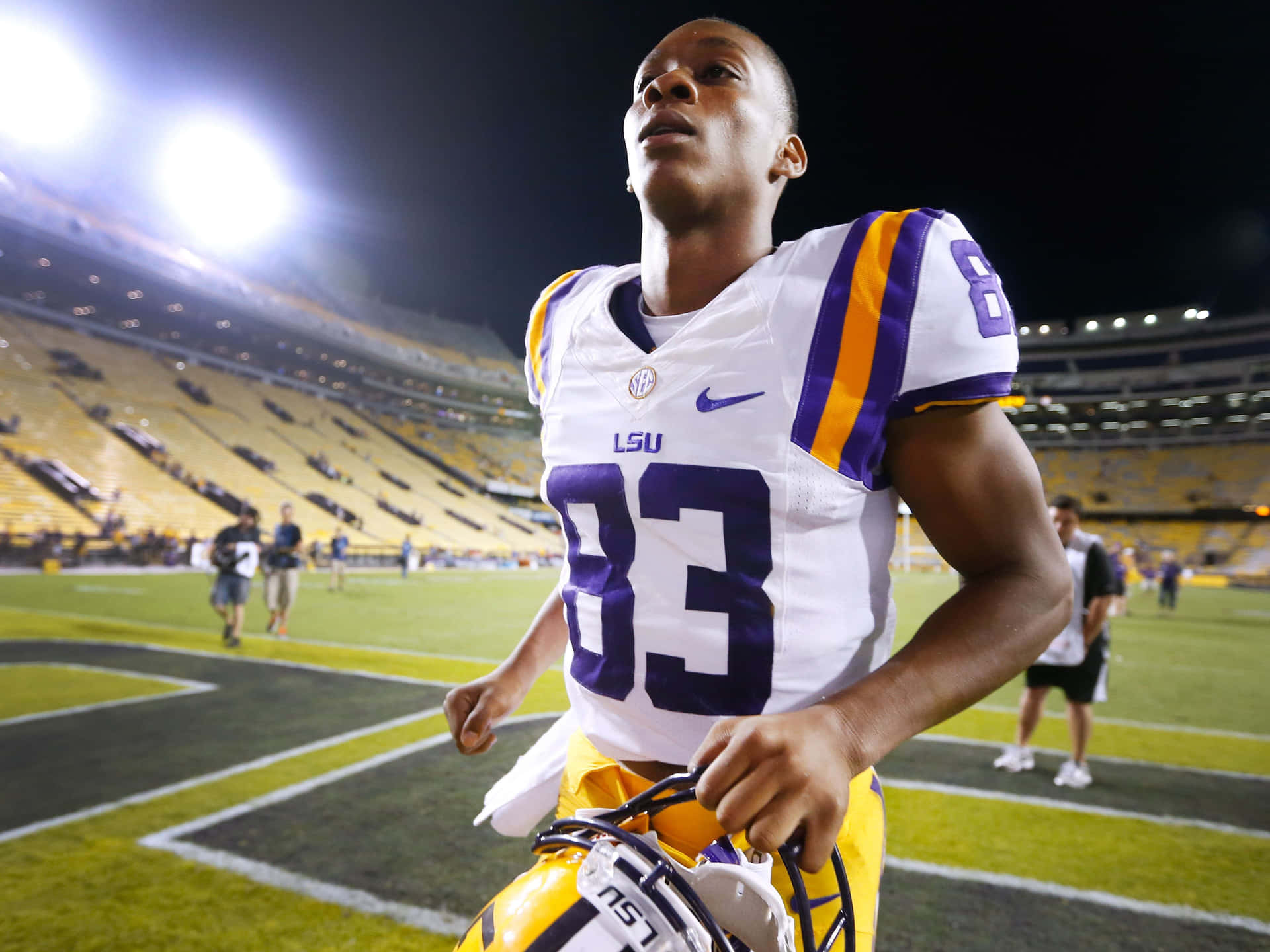 Louisiana State University Tigers Fans Celebrate Football Background