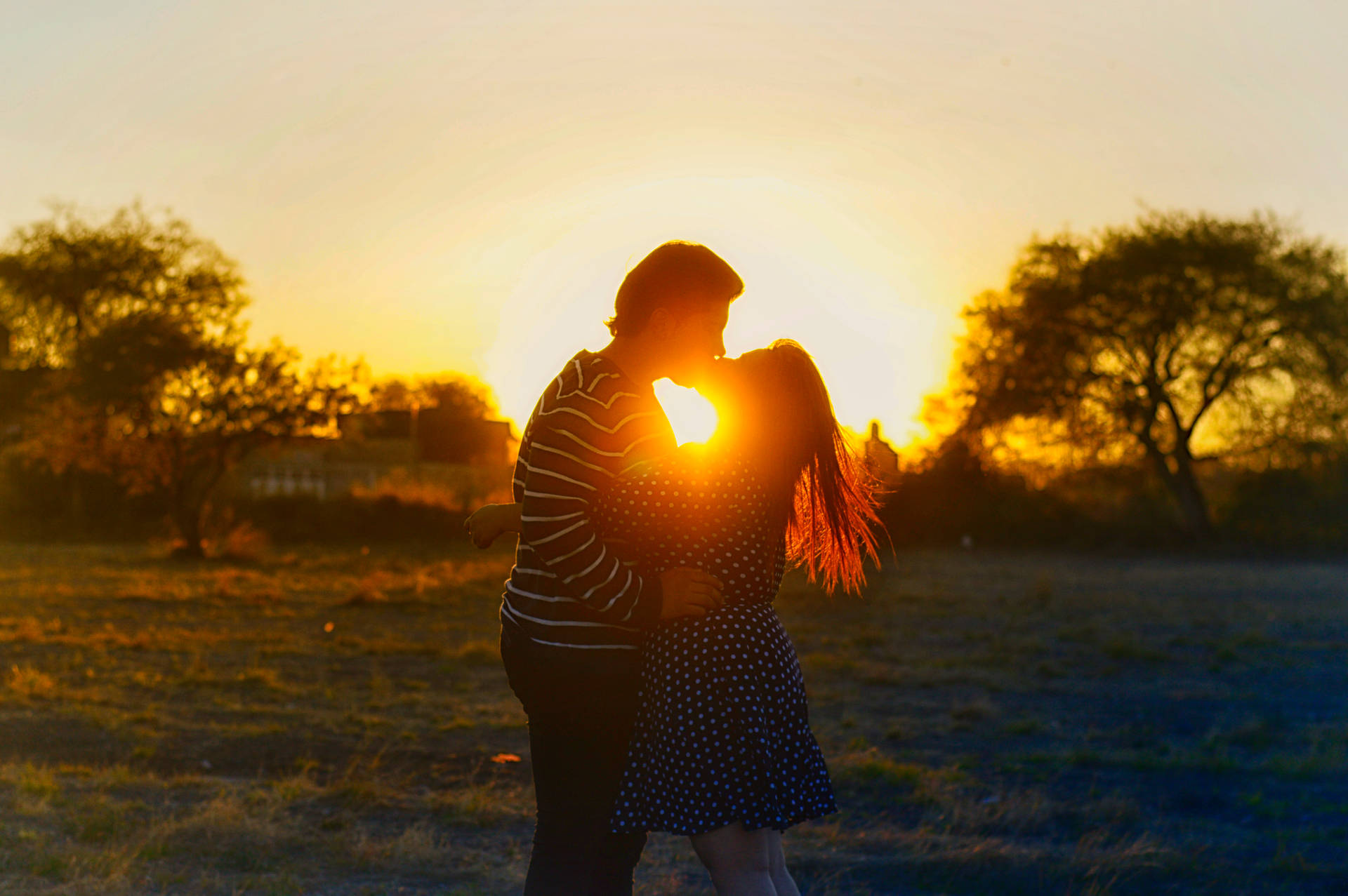 Love Cute Couple Kissing Background