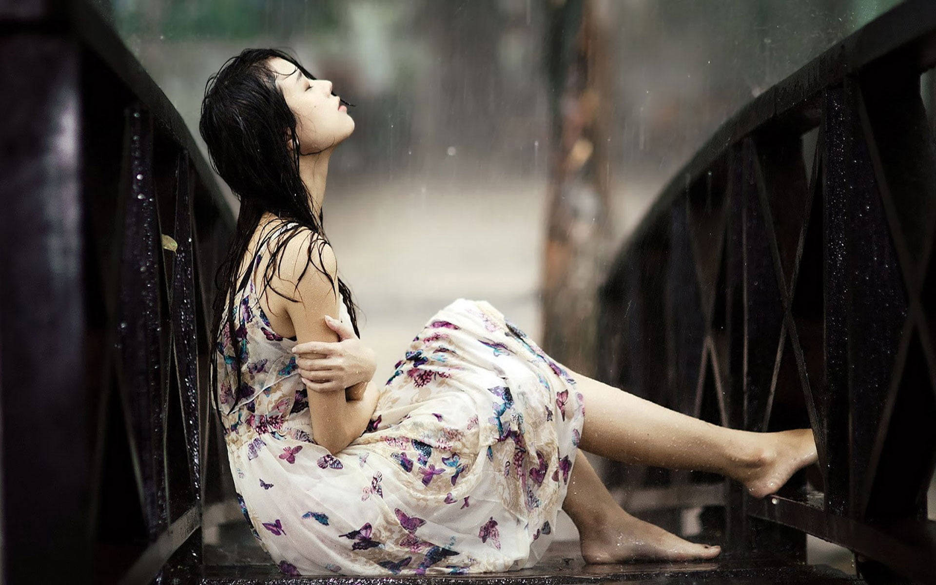 Love Failure Girl In Rain