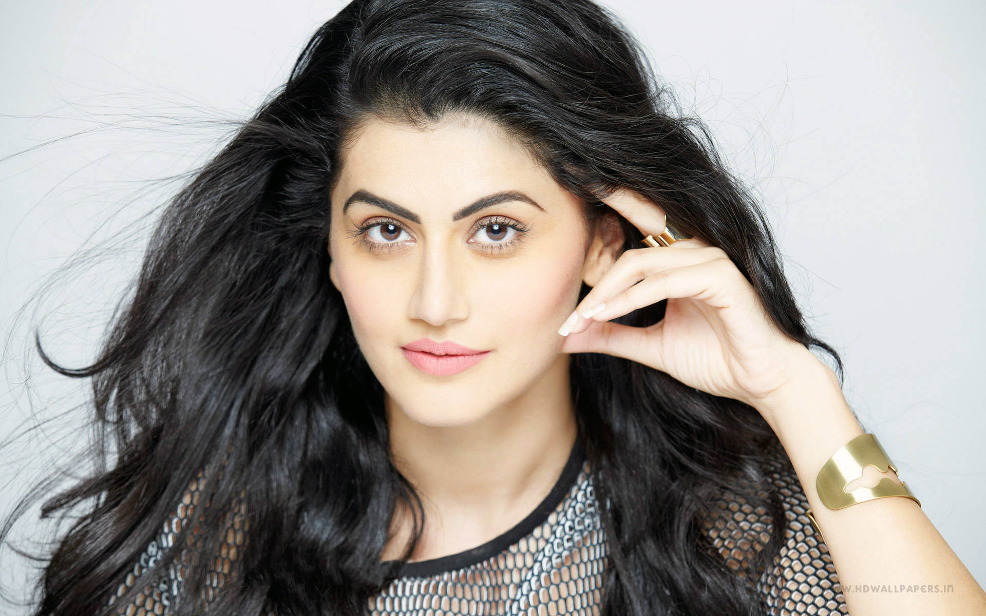 Lovely Bollywood Actress Taapsee Pannu Background