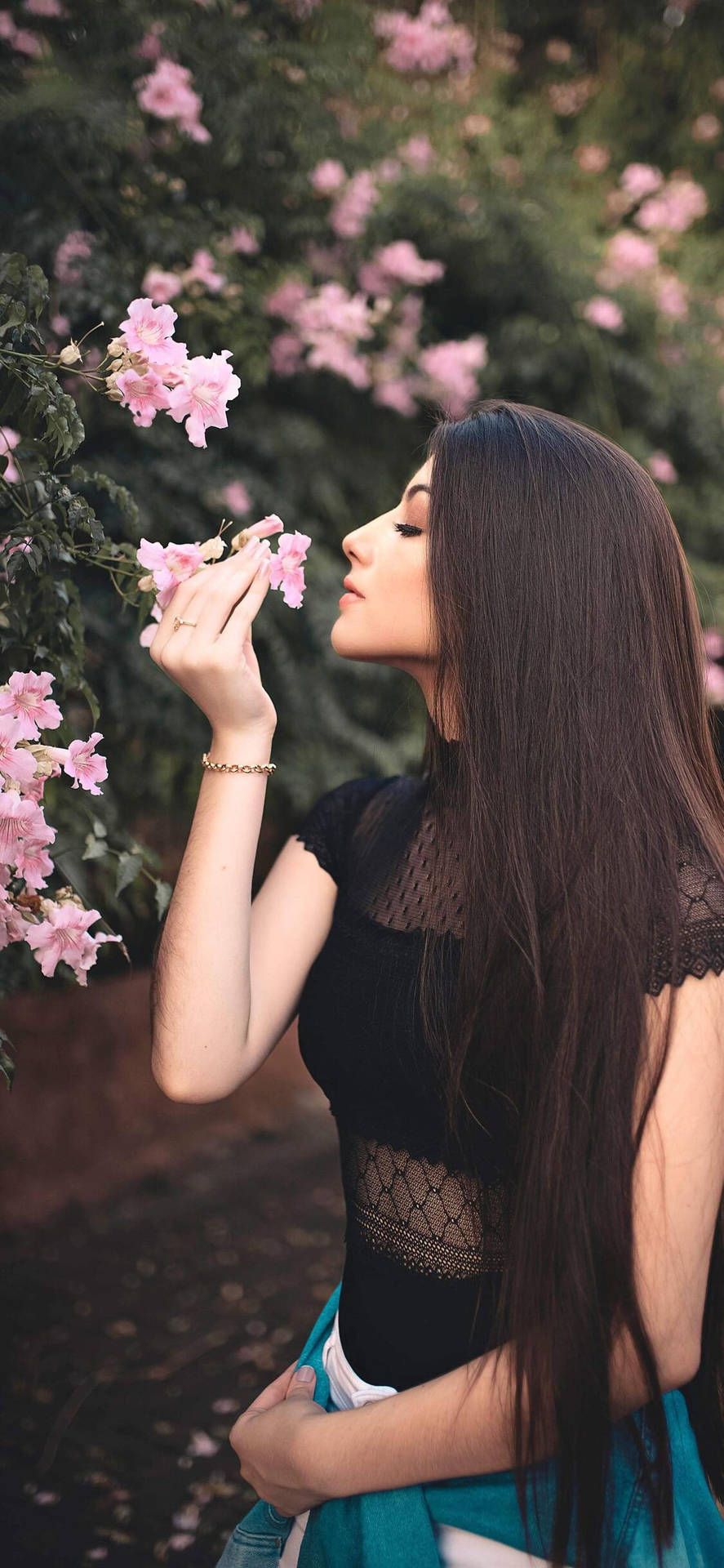 Lovely Girl In The Garden Background