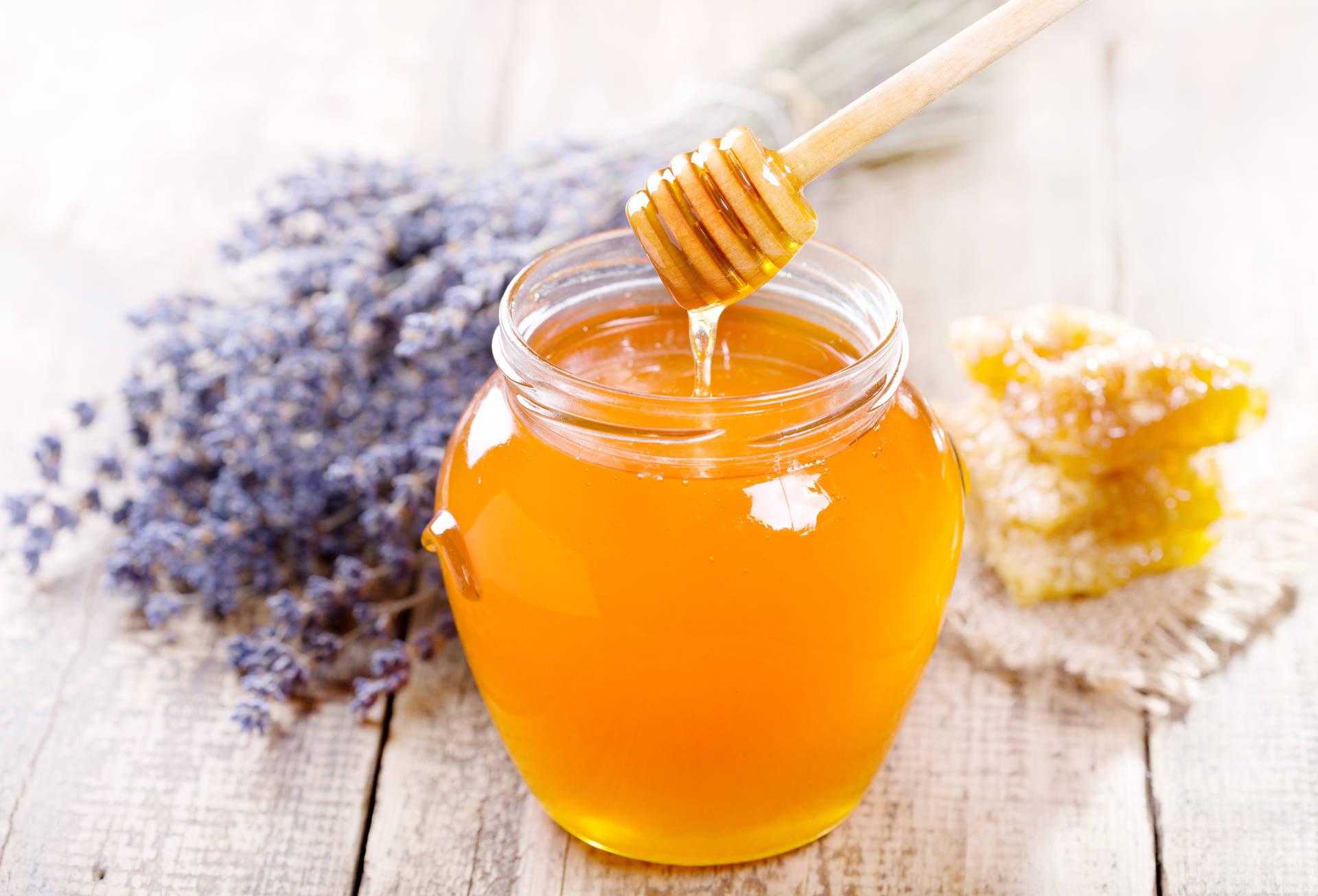 Lovely Honey Table Display