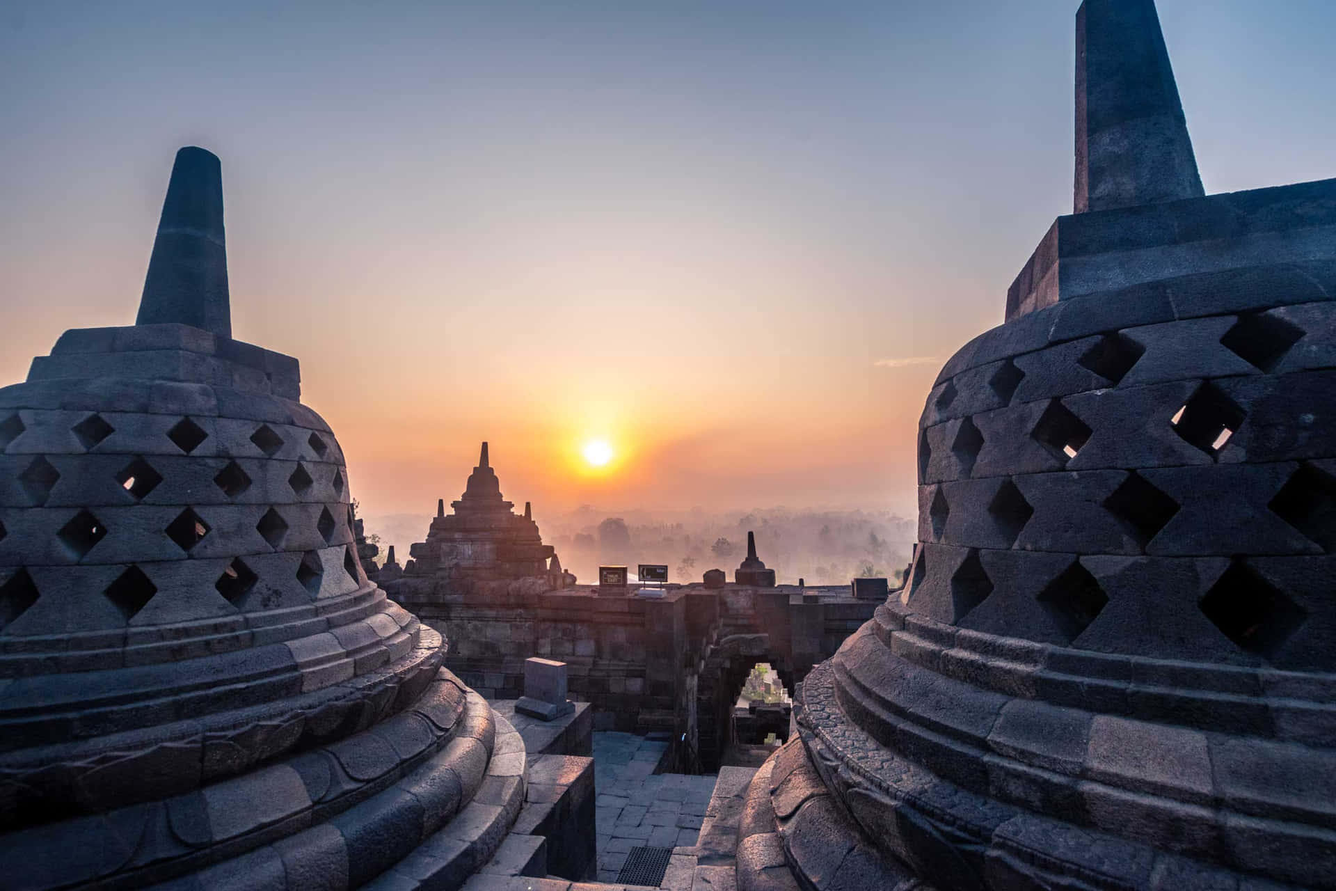 Lovely Sunset Sky Borobudur Temple Background
