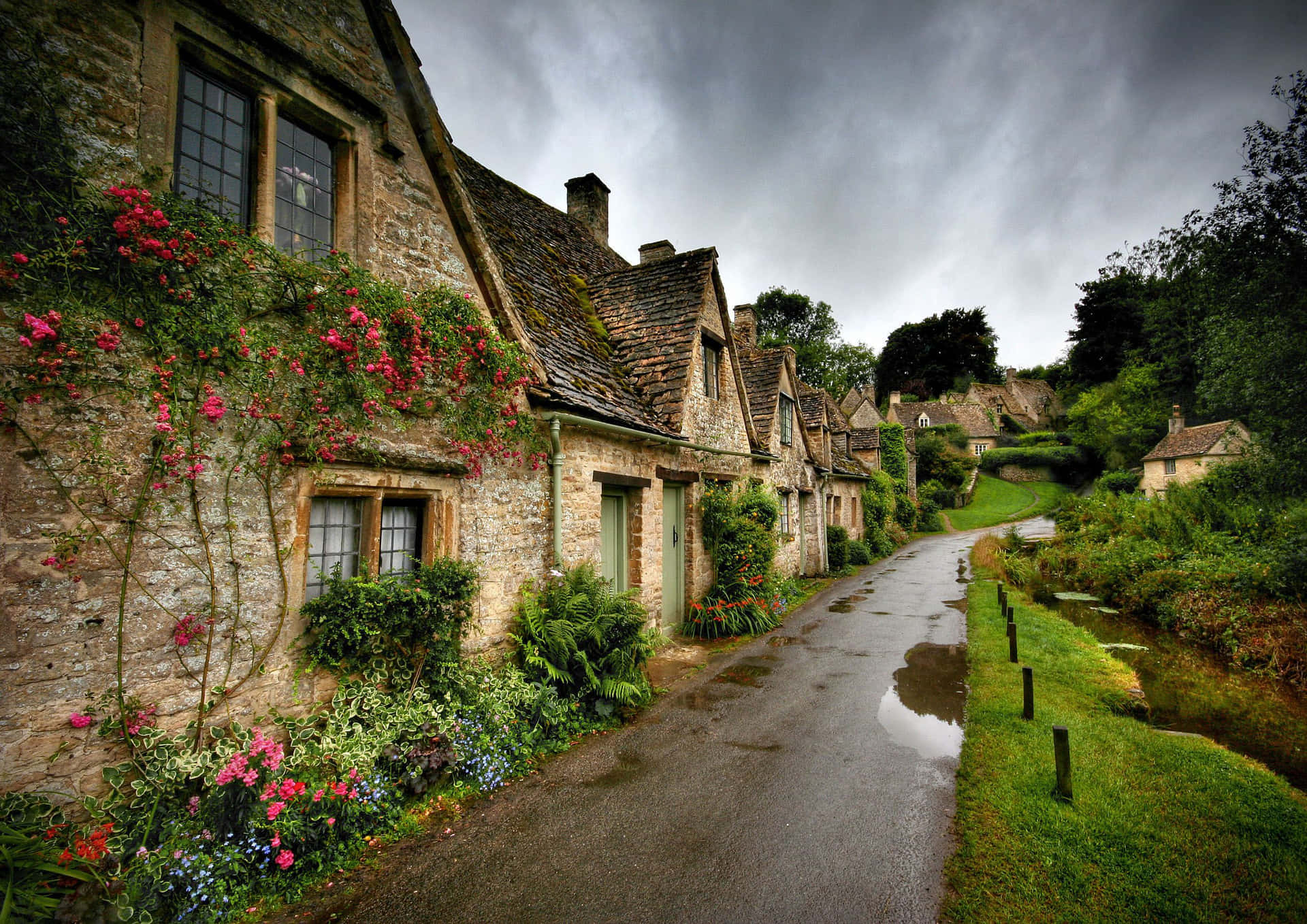Lovely Village New England Summer Background